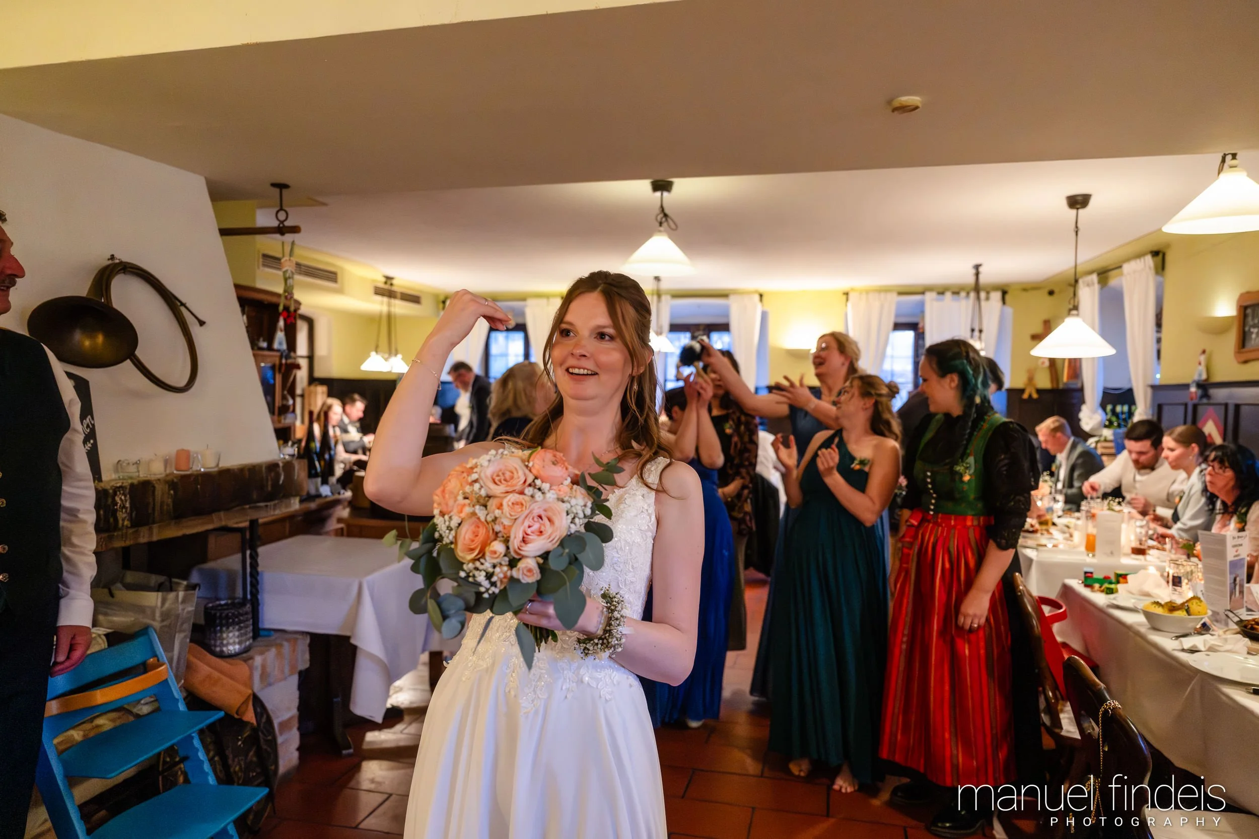 0849_Hochzeit_VuA_www.manuelfindeis.com.jpg
