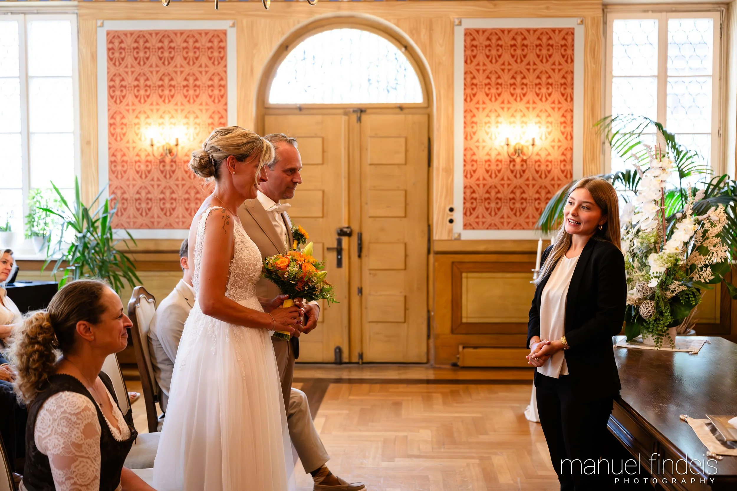 0234_Hochzeit_CuR_www.manuelfindeis.com.jpg