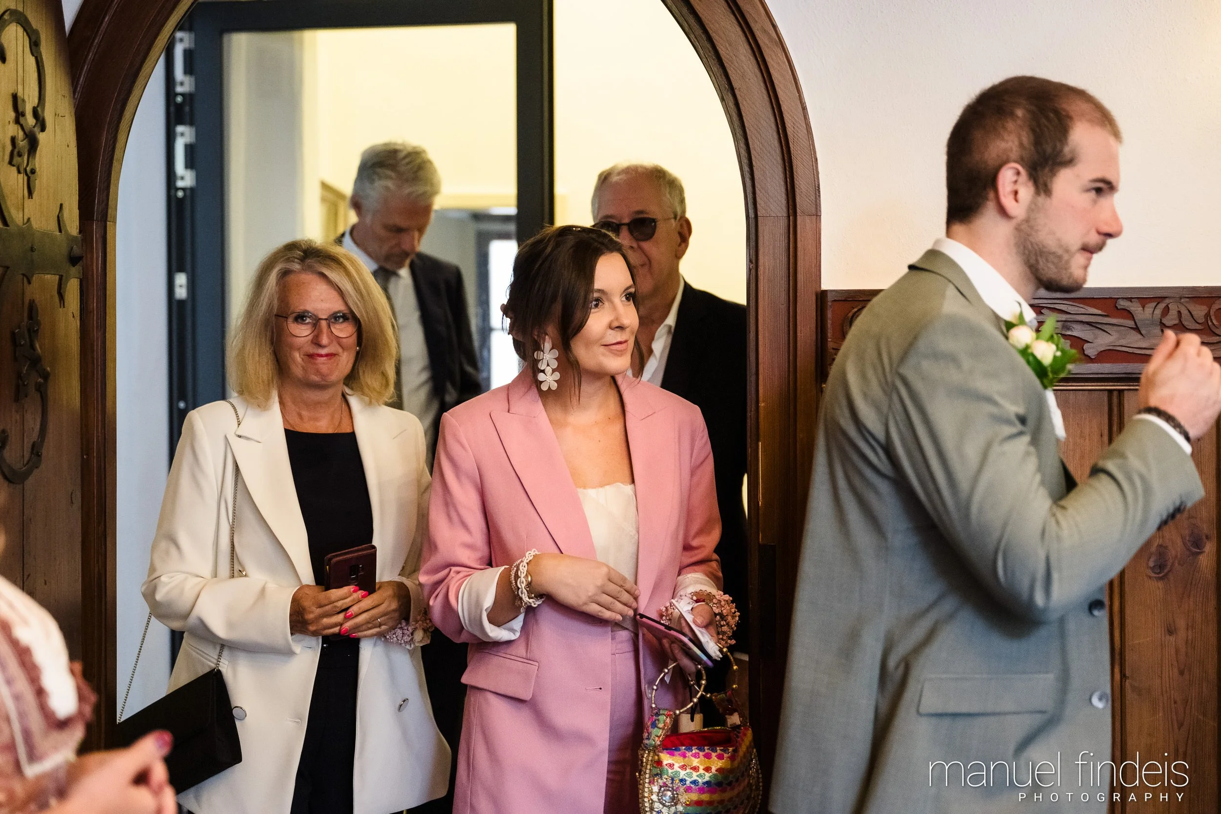 0077_Hochzeit-AuJ_www.manuelfindeis.com.jpg