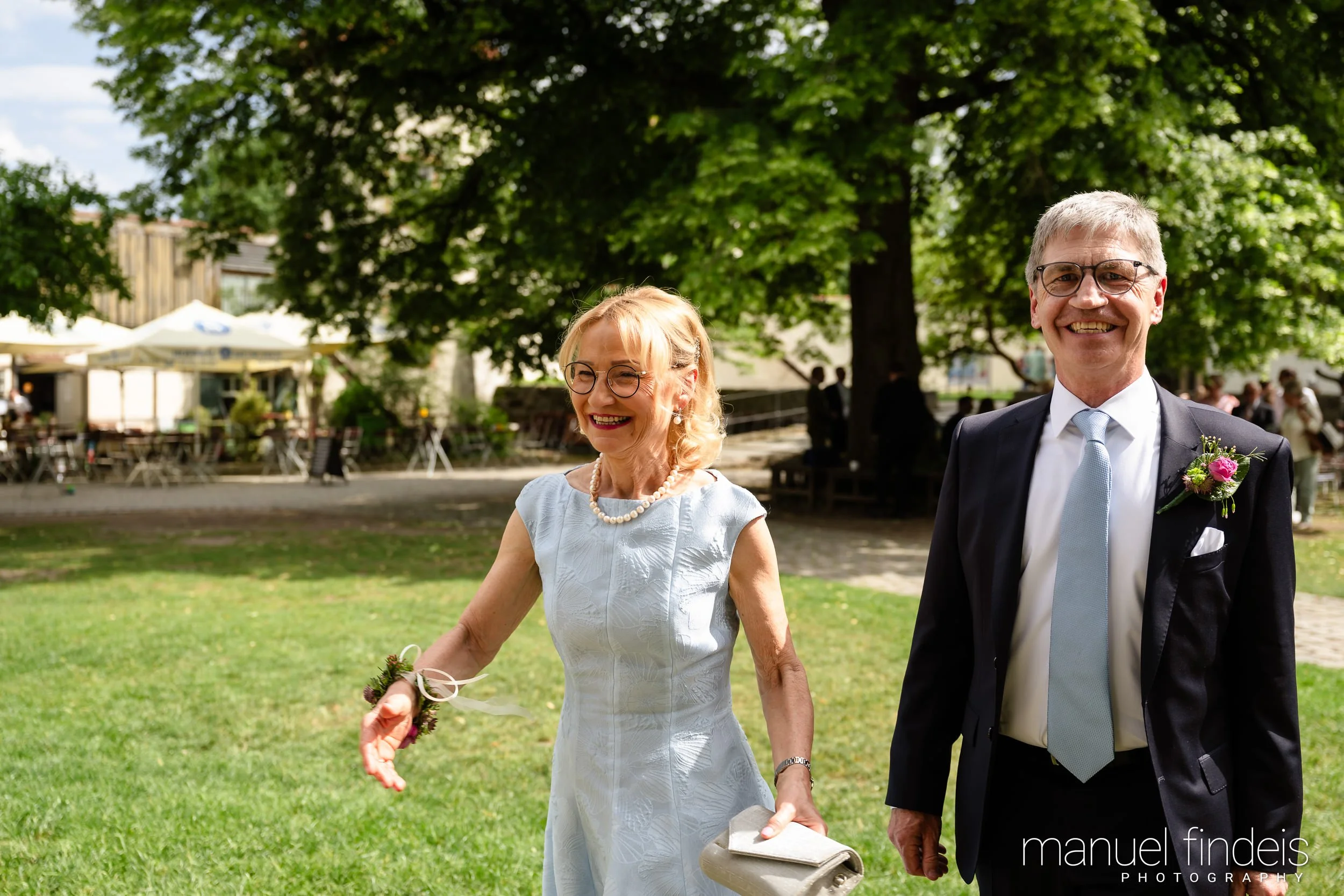 0270_Hochzeit_RuS_www.manuelfindeis.com.jpg