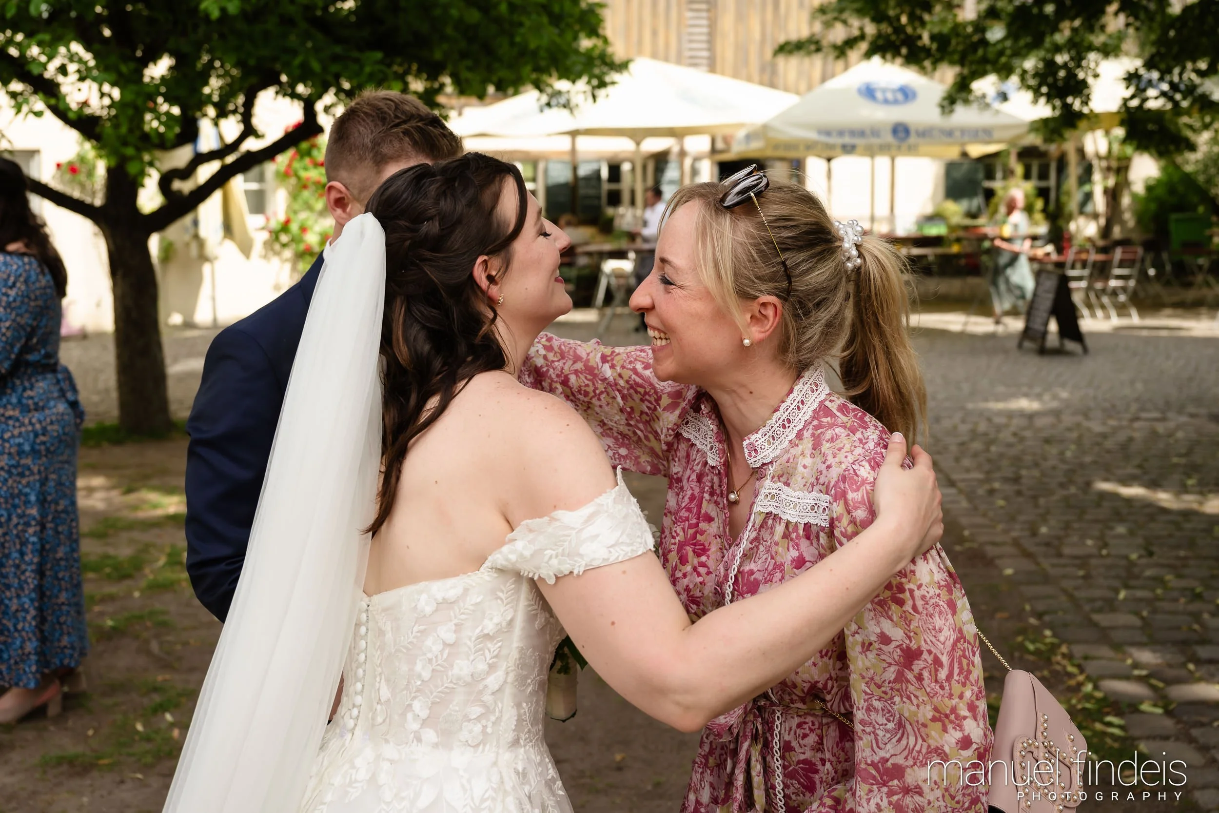 0341_Hochzeit_RuS_www.manuelfindeis.com.jpg