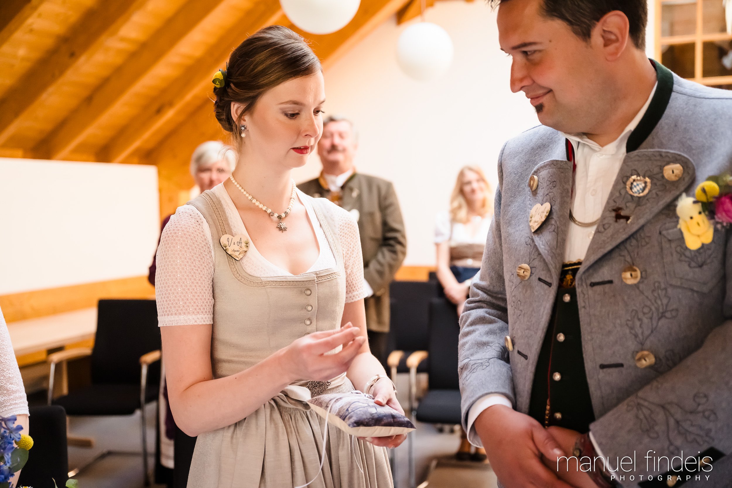 0093_Hochzeit-VuA-StA_www.manuelfindeis.com.jpg