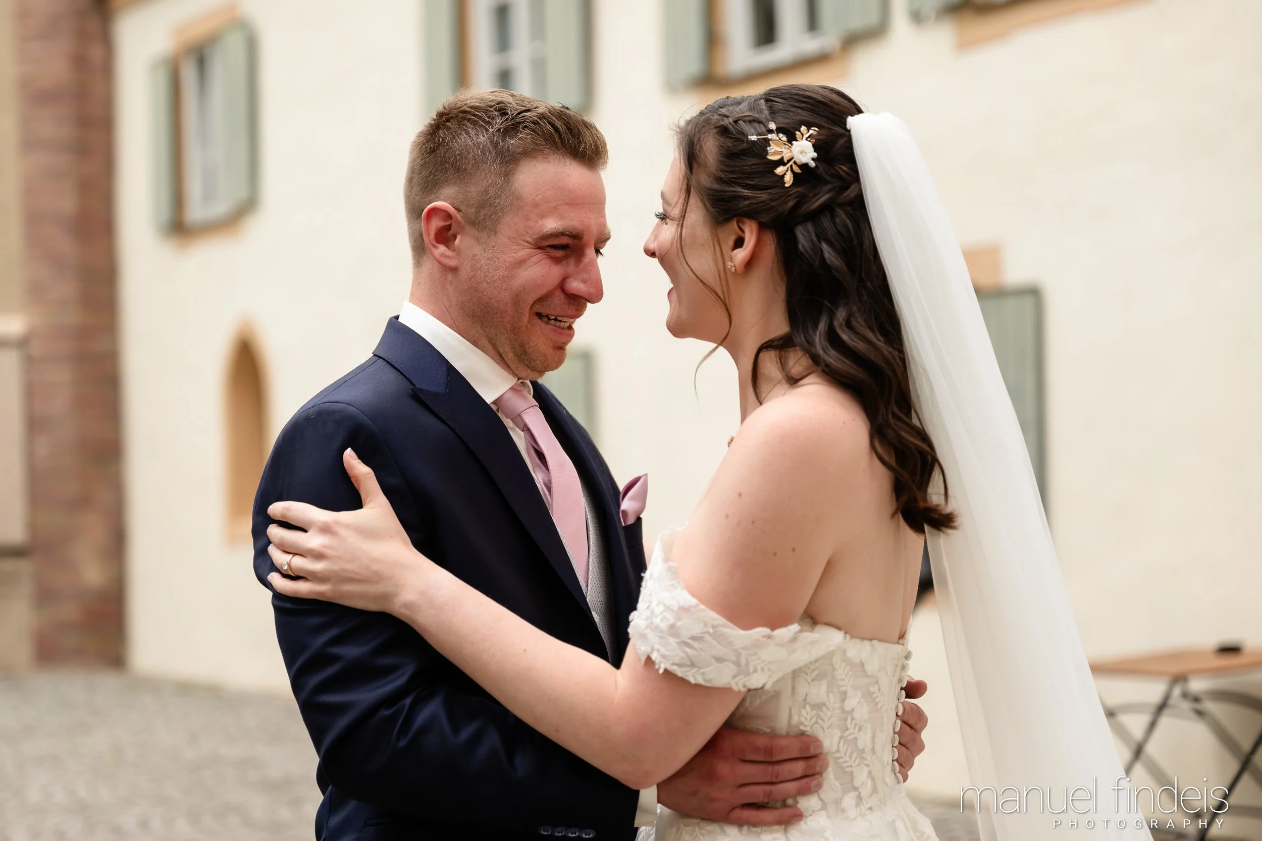 0022_Hochzeit_RuS_www.manuelfindeis.com.jpg