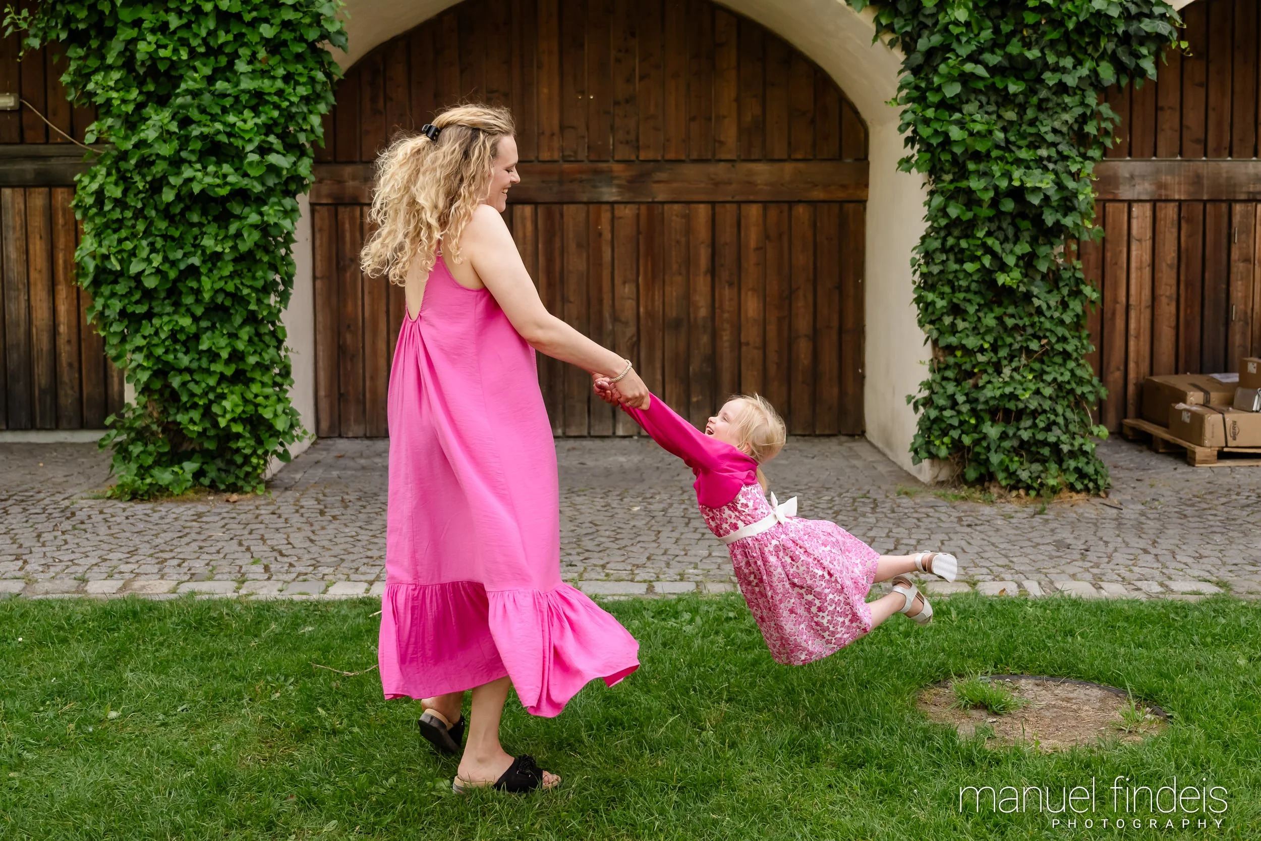 0441_Hochzeit_Rus_www.manuelfindeis.com.jpg