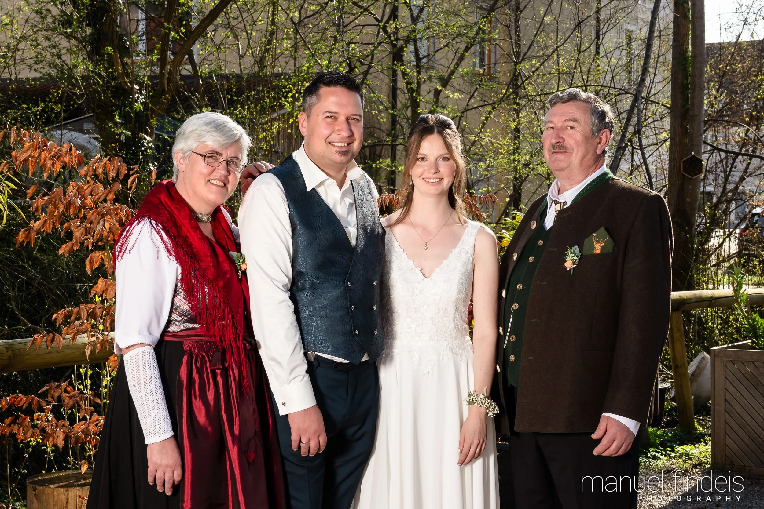 0798_Hochzeit_VuA_www.manuelfindeis.com.jpg