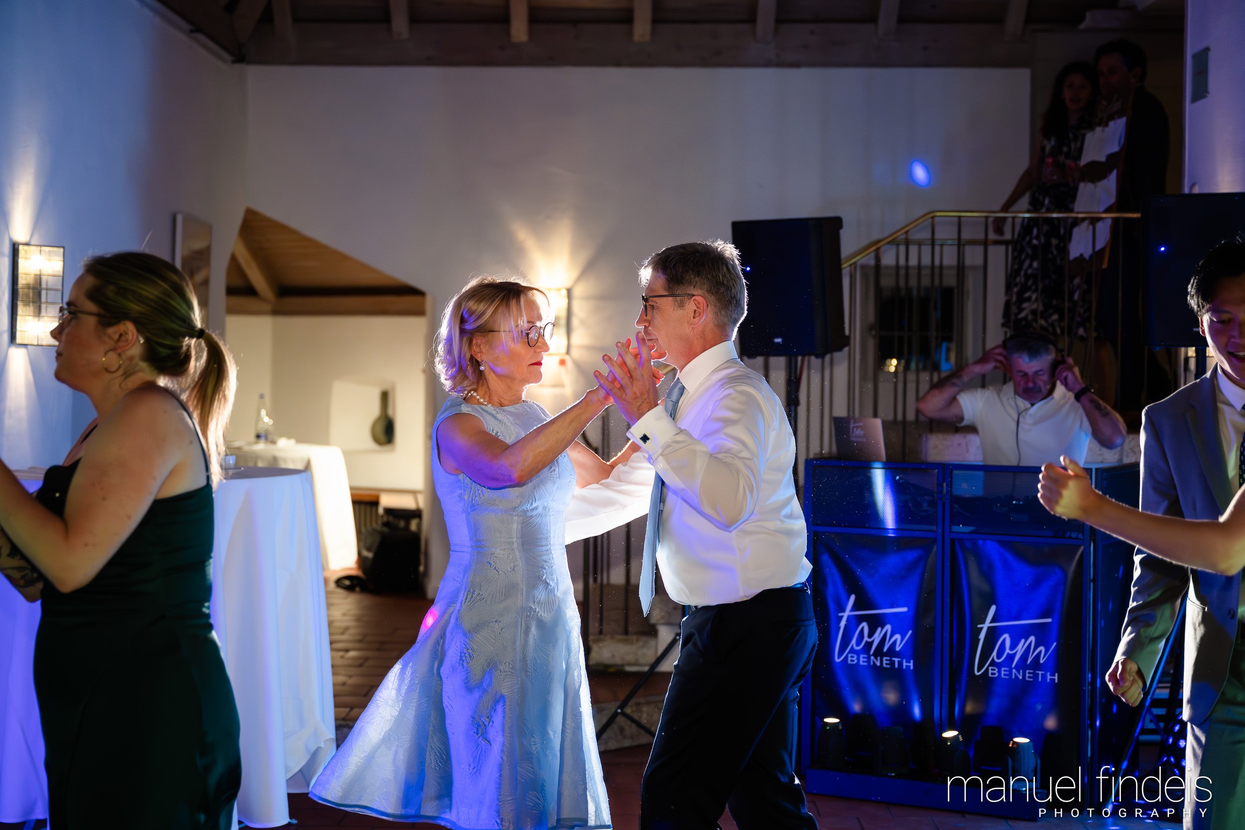 1059_Hochzeit_RuS_www.manuelfindeis.com.jpg