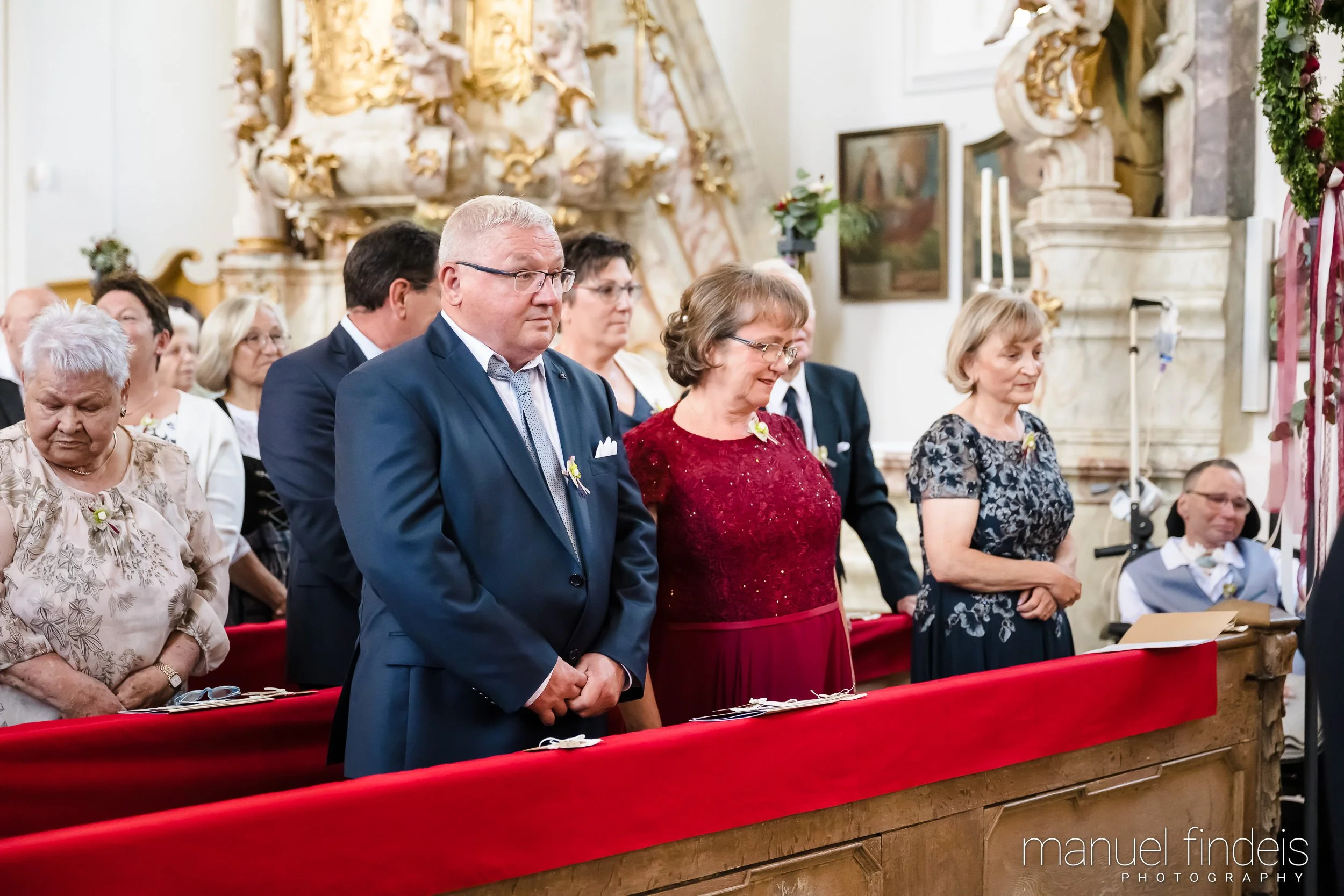 0156_Hochzeit-MuR-Kirche_www.manuelfindeis.com.jpg