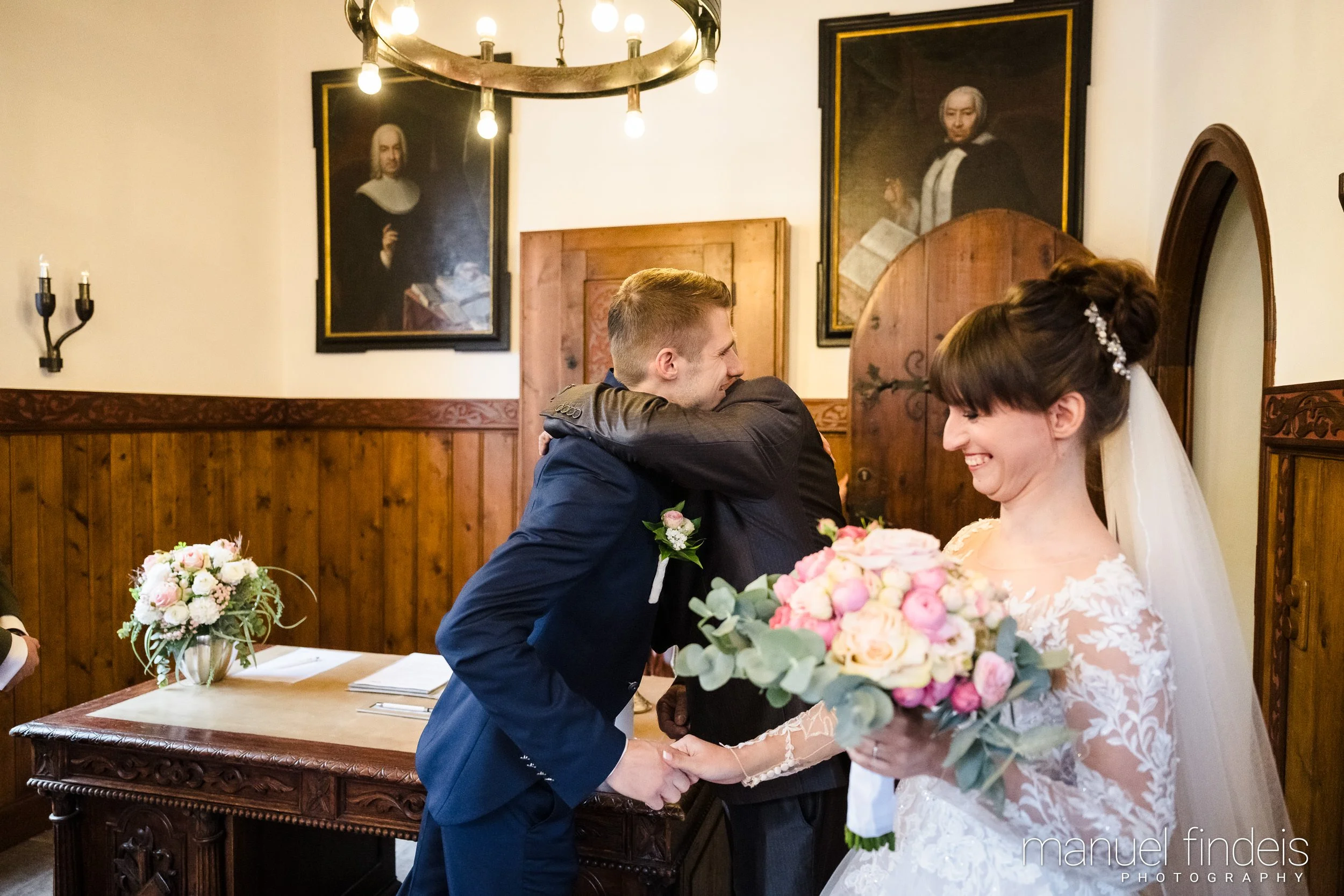 0112_Hochzeit-AuJ_www.manuelfindeis.com.jpg