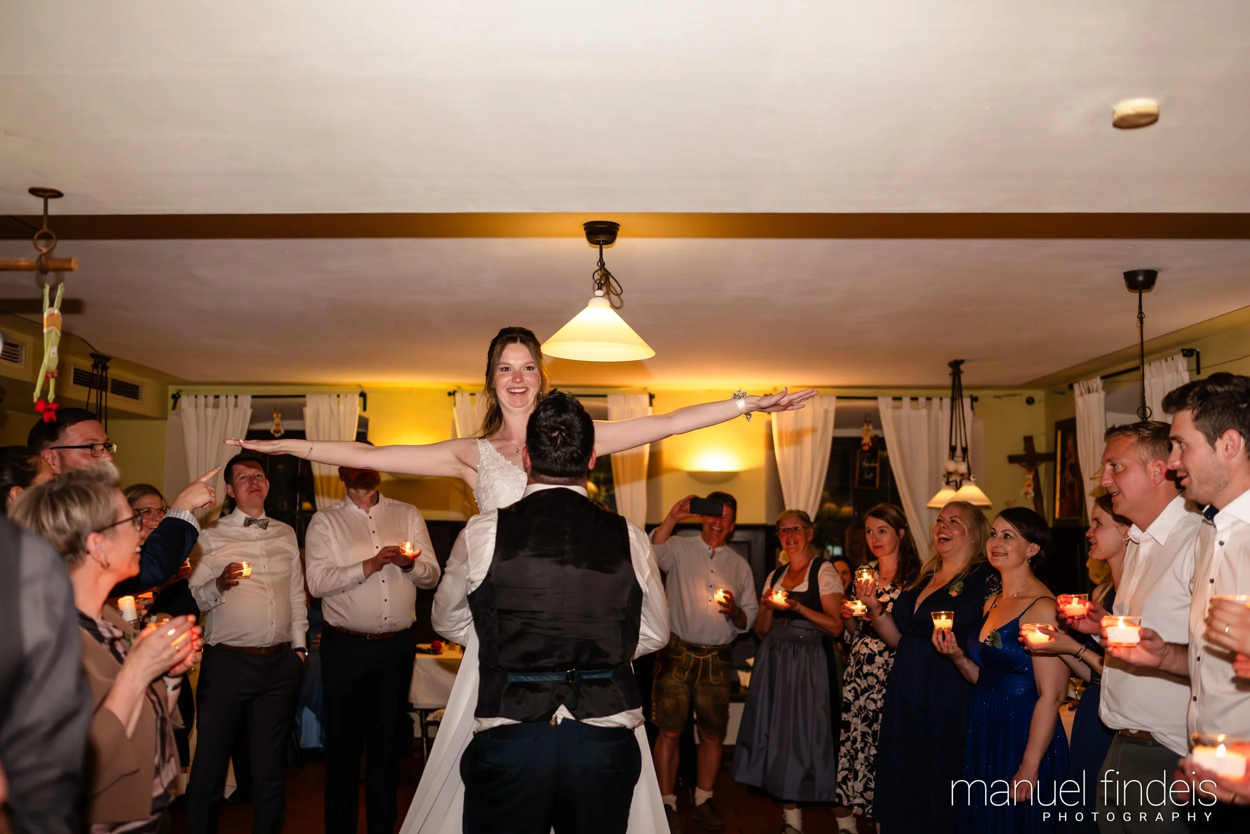 1148_Hochzeit_VuA_www.manuelfindeis.com.jpg