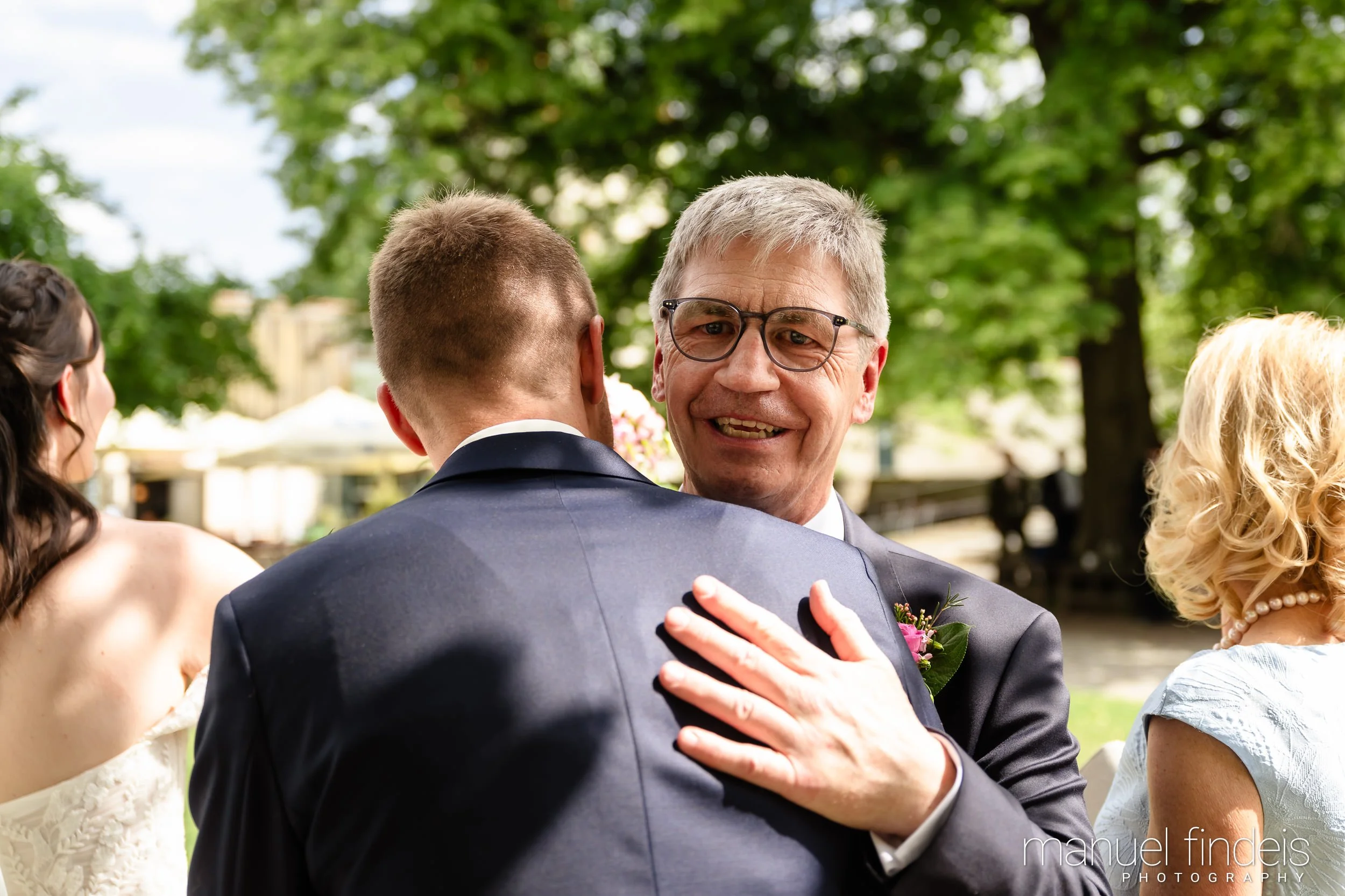 0275_Hochzeit_RuS_www.manuelfindeis.com.jpg