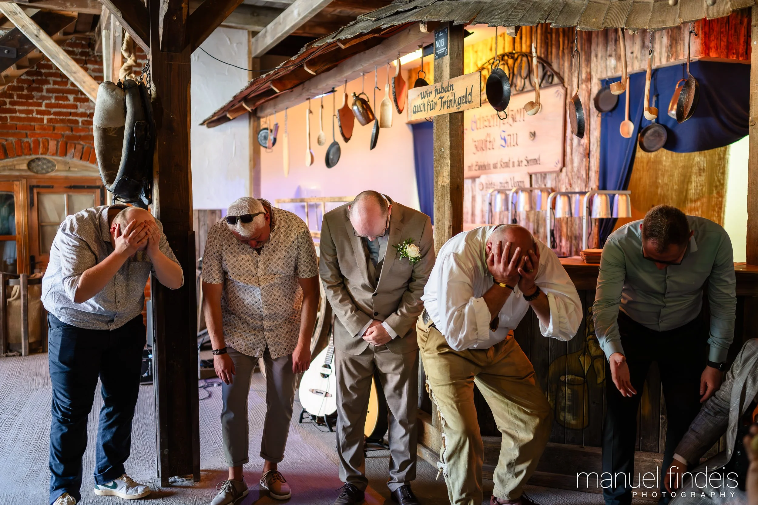 0672_Hochzeit-LUM_www.manuelfindeis.com.jpg