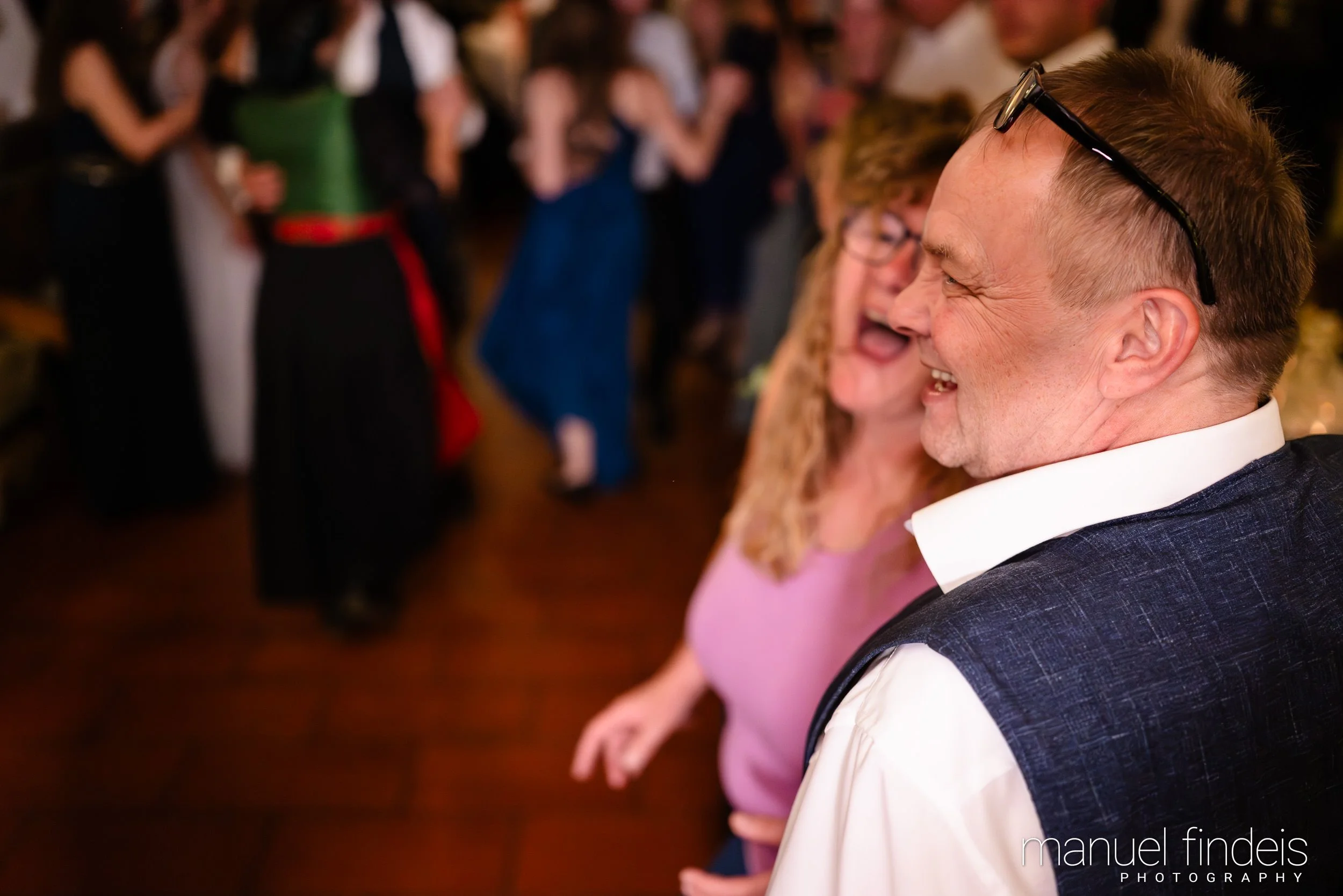 1032_Hochzeit_VuA_www.manuelfindeis.com.jpg