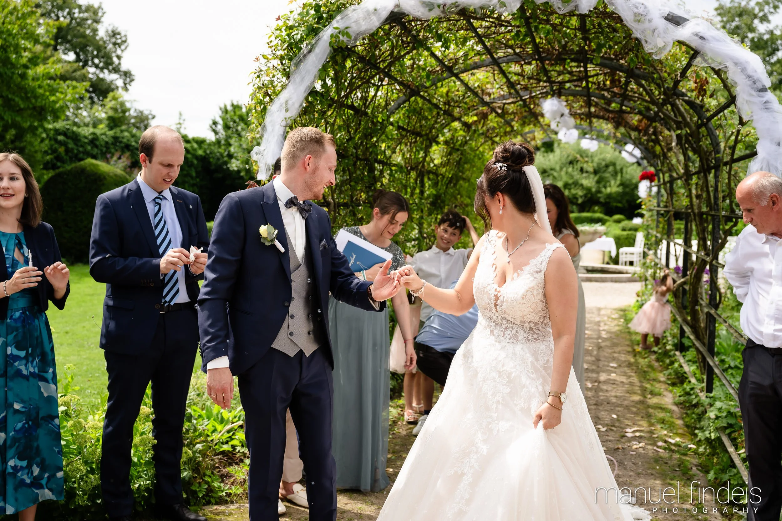 0347_Hochzeit-SuF_www.manuelfindeis.com.jpg