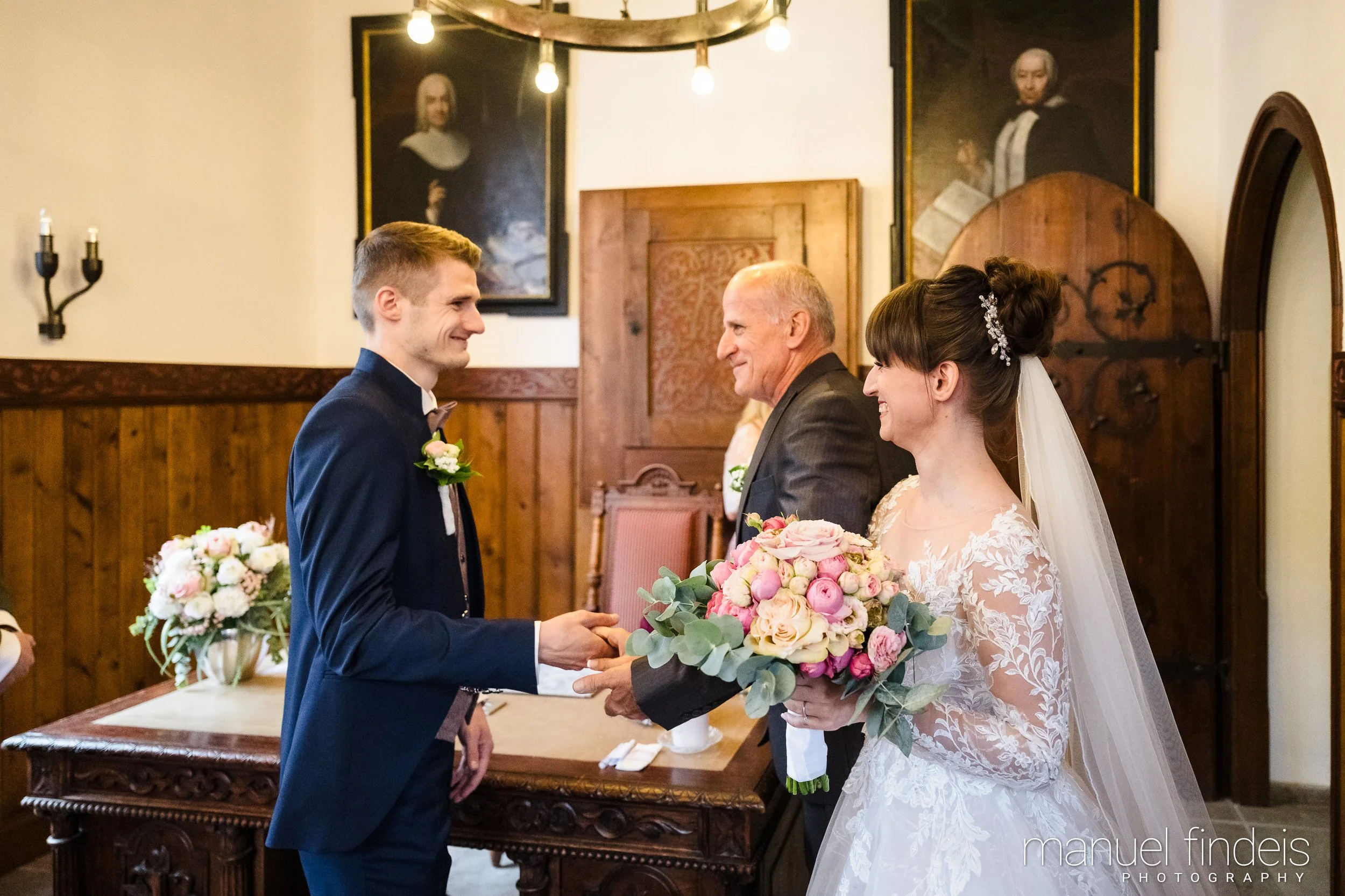 0109_Hochzeit-AuJ_www.manuelfindeis.com.jpg