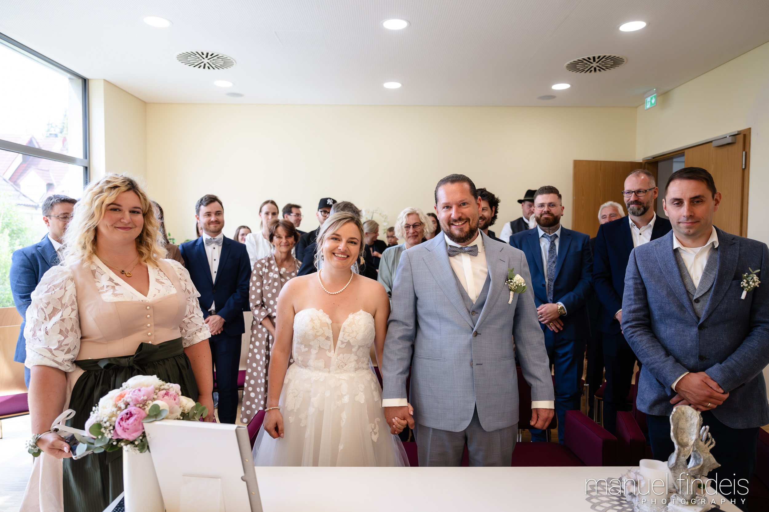 0192_Hochzeit_RundS_www.manuelfindeis.com.jpg