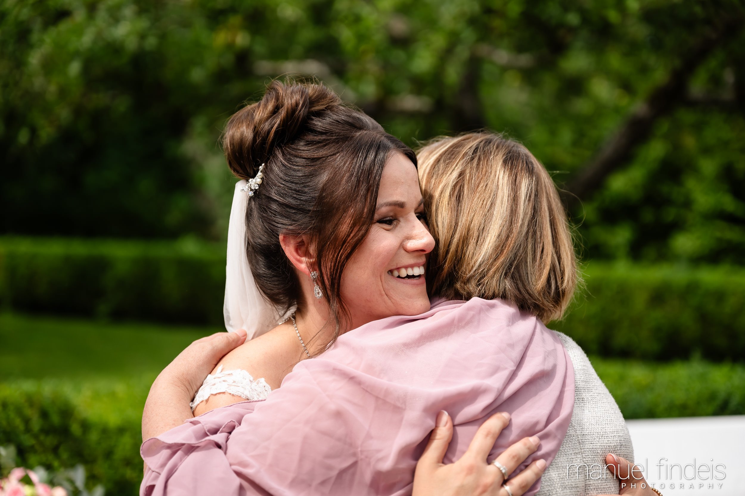 0263_Hochzeit-SuF_www.manuelfindeis.com.jpg