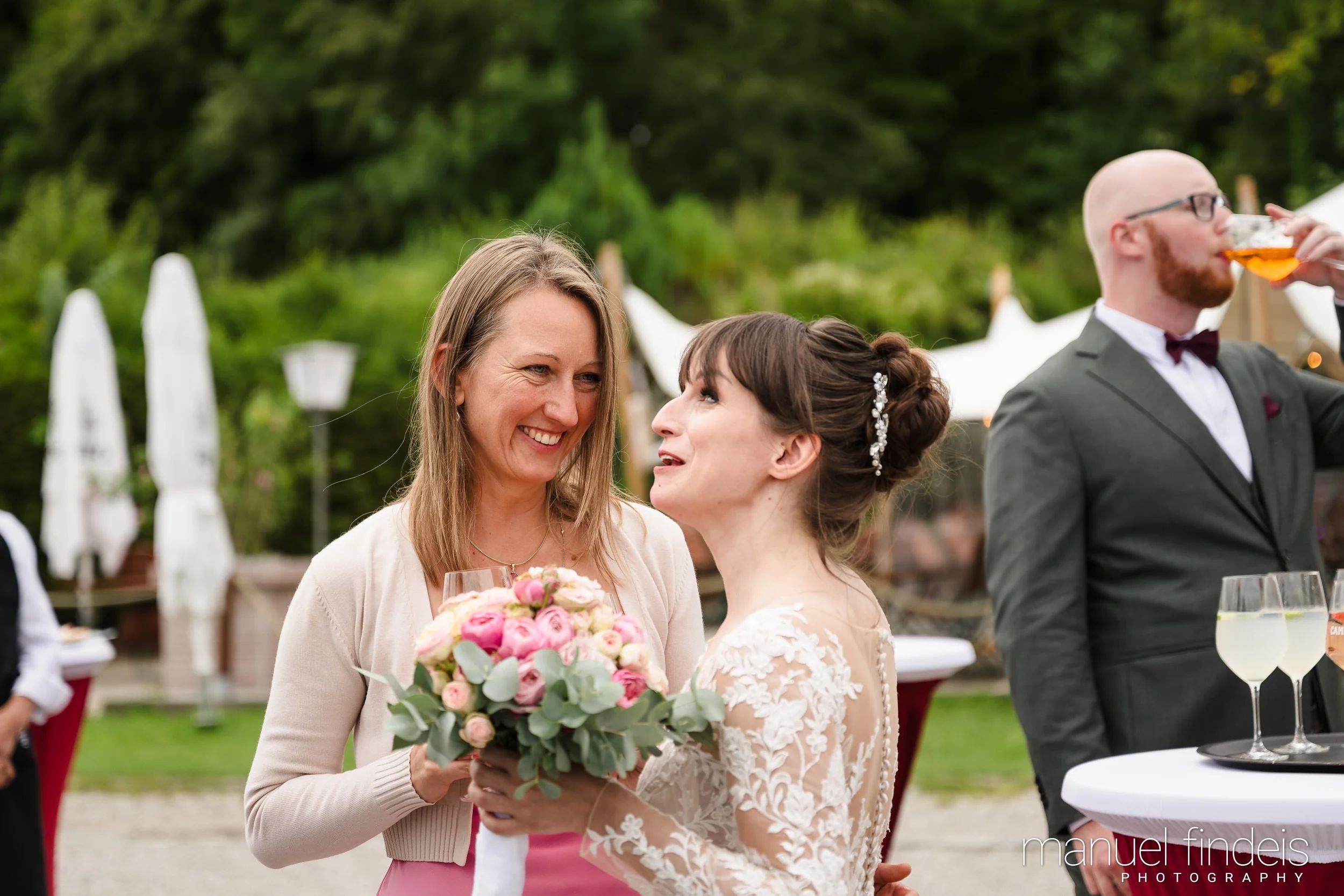 0657_Hochzeit-AuJ_www.manuelfindeis.com.jpg