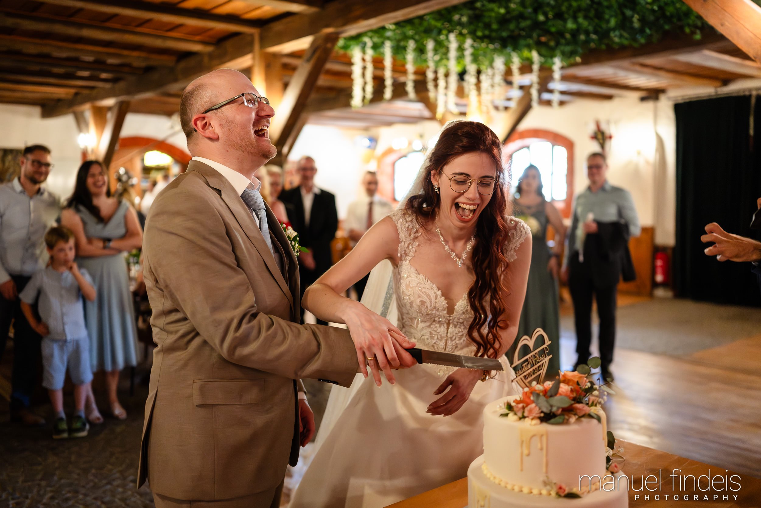 0380_Hochzeit-LUM_www.manuelfindeis.com.jpg