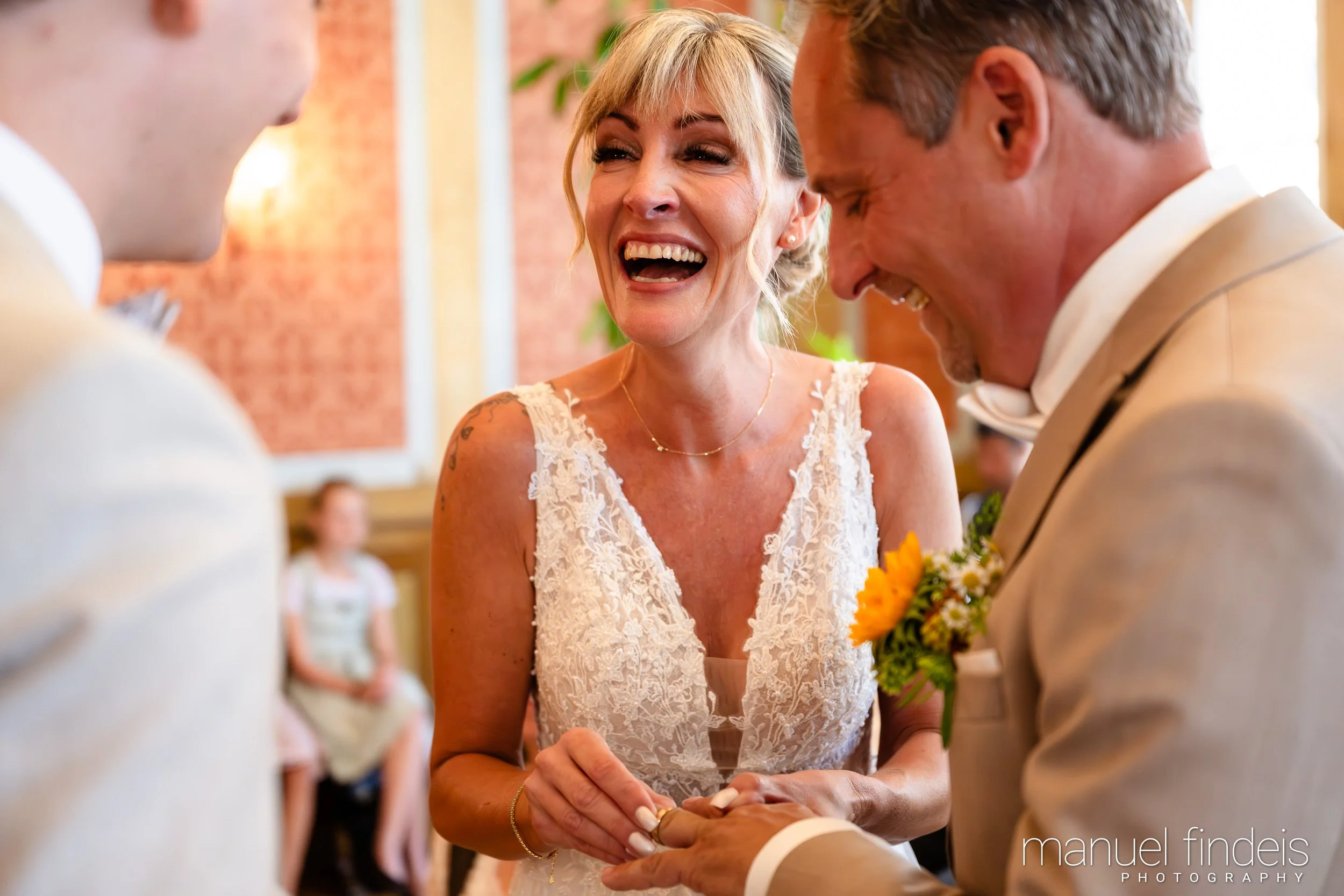 0179_Hochzeit_CuR_www.manuelfindeis.com.jpg