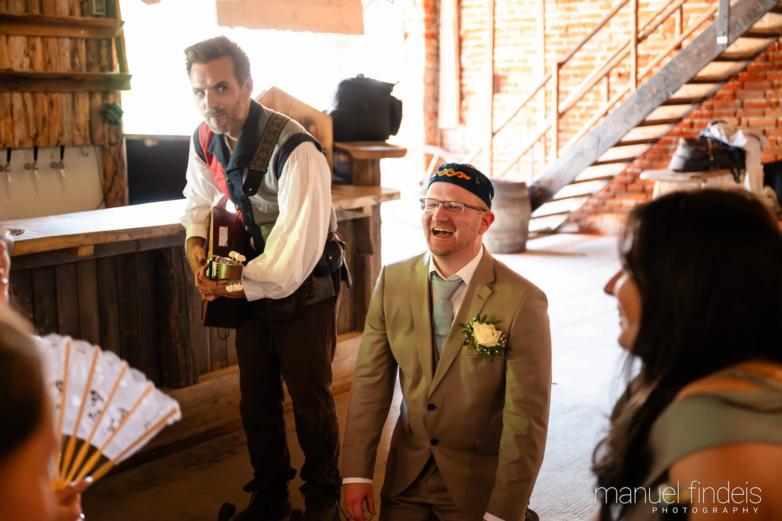 0636_Hochzeit-LUM_www.manuelfindeis.com.jpg