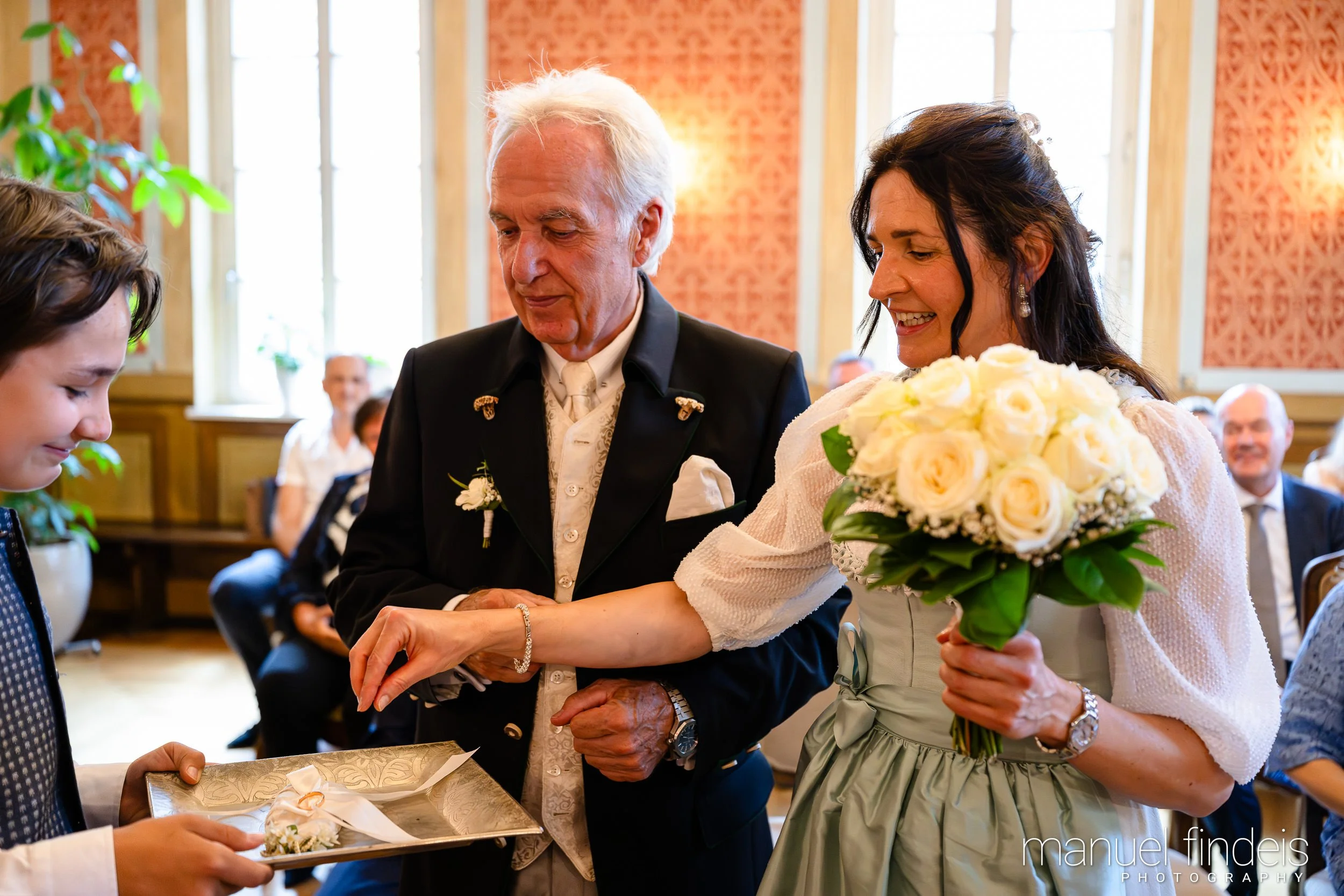 0131_Hochzeit_AuE_www.manuelfindeis.com.jpg