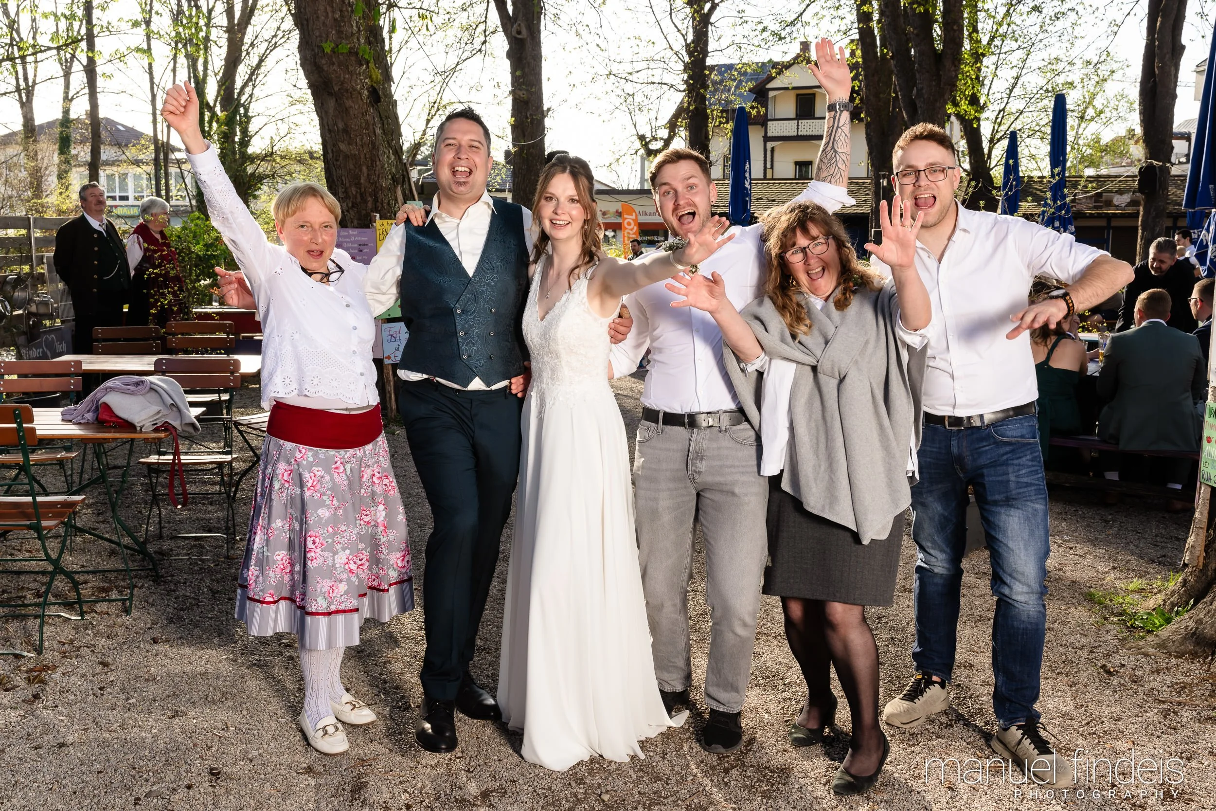 0828_Hochzeit_VuA_www.manuelfindeis.com.jpg