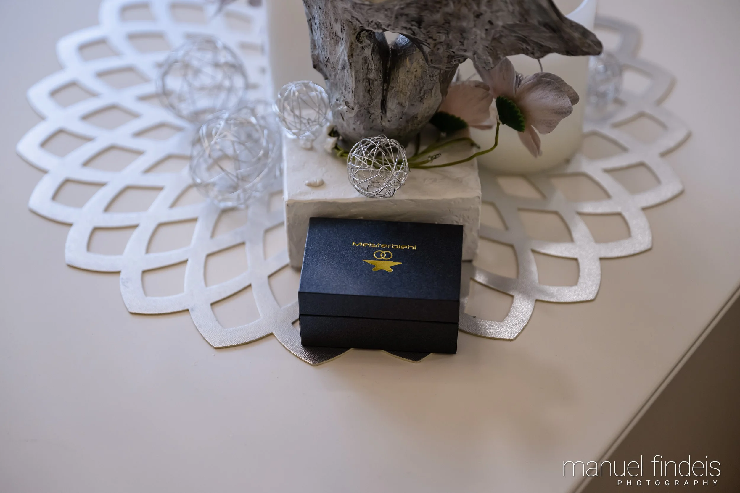 0217_Hochzeit_RundS_www.manuelfindeis.com.jpg