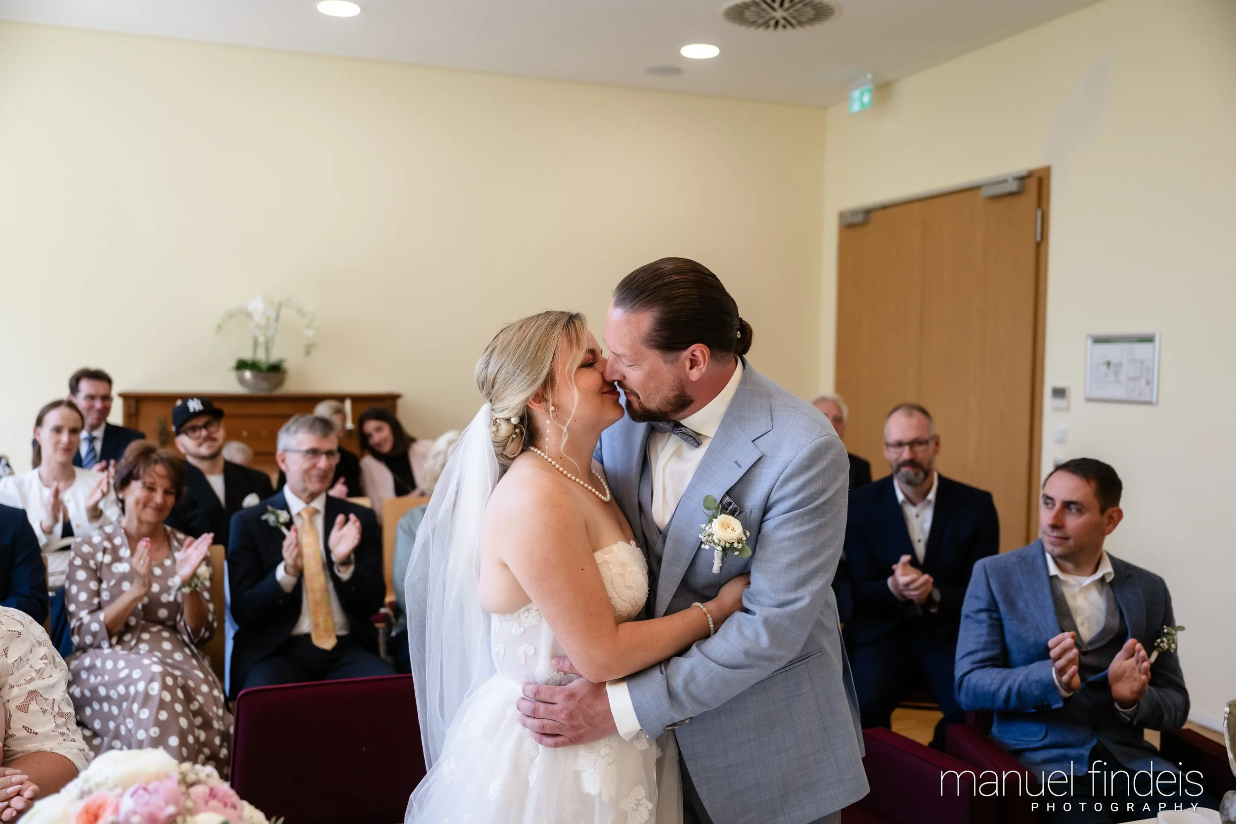 0244_Hochzeit_RundS_www.manuelfindeis.com.jpg