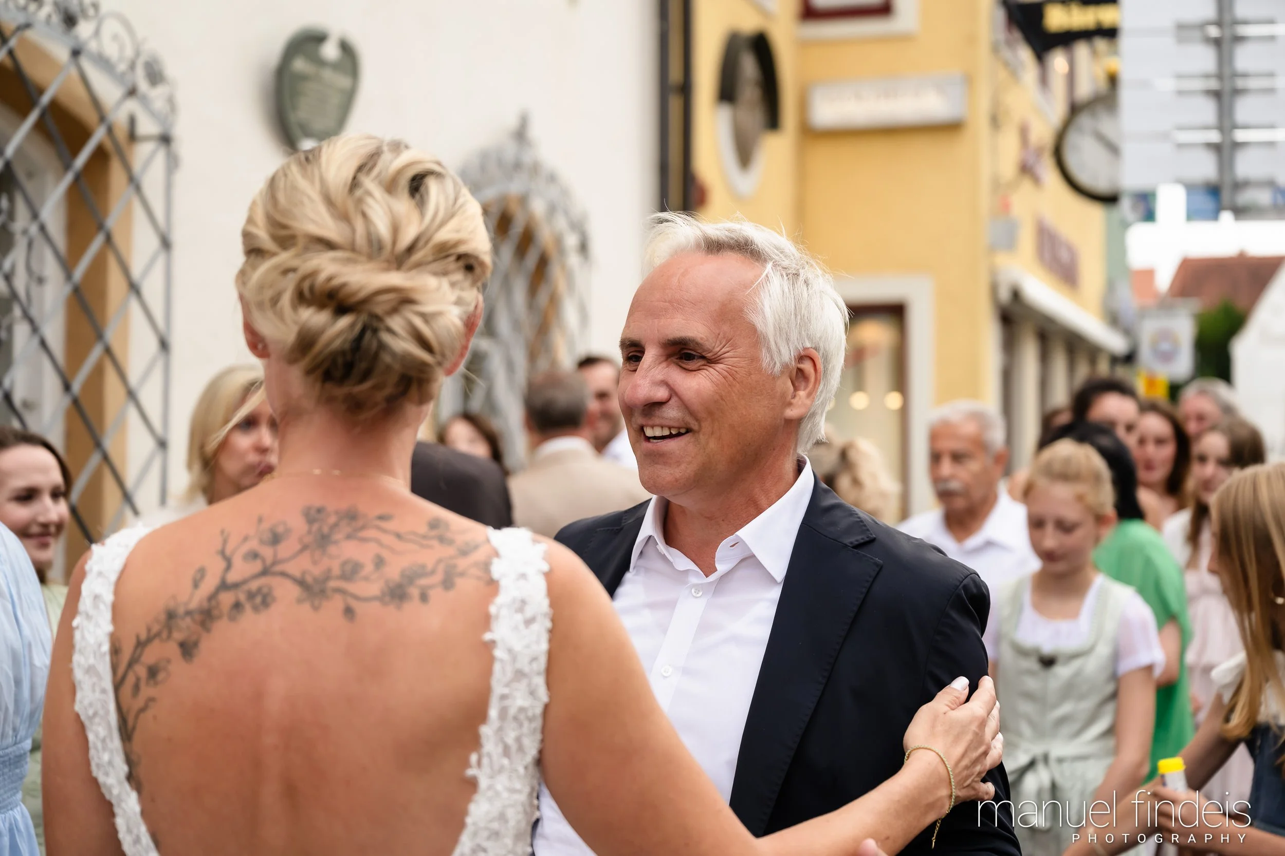0296_Hochzeit_CuR_www.manuelfindeis.com.jpg