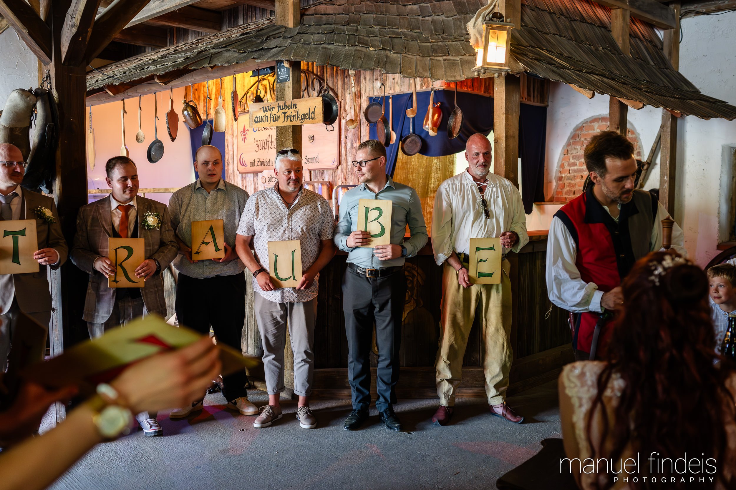 0660_Hochzeit-LUM_www.manuelfindeis.com.jpg