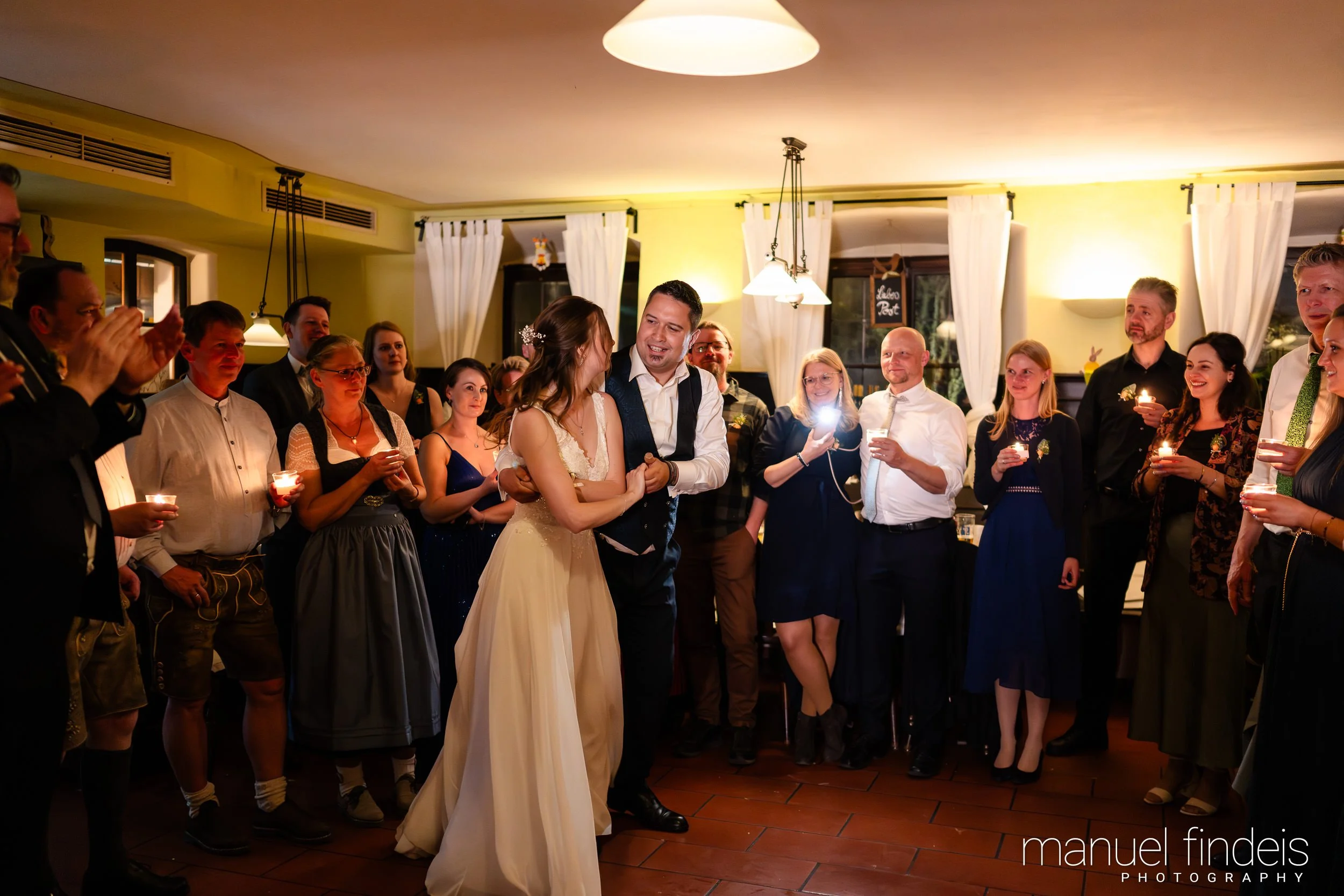 0980_Hochzeit_VuA_www.manuelfindeis.com.jpg