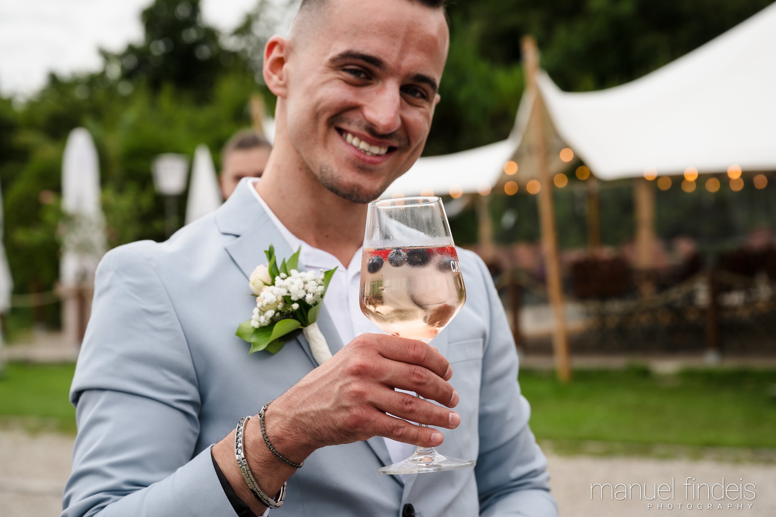 0614_Hochzeit-AuJ_www.manuelfindeis.com.jpg
