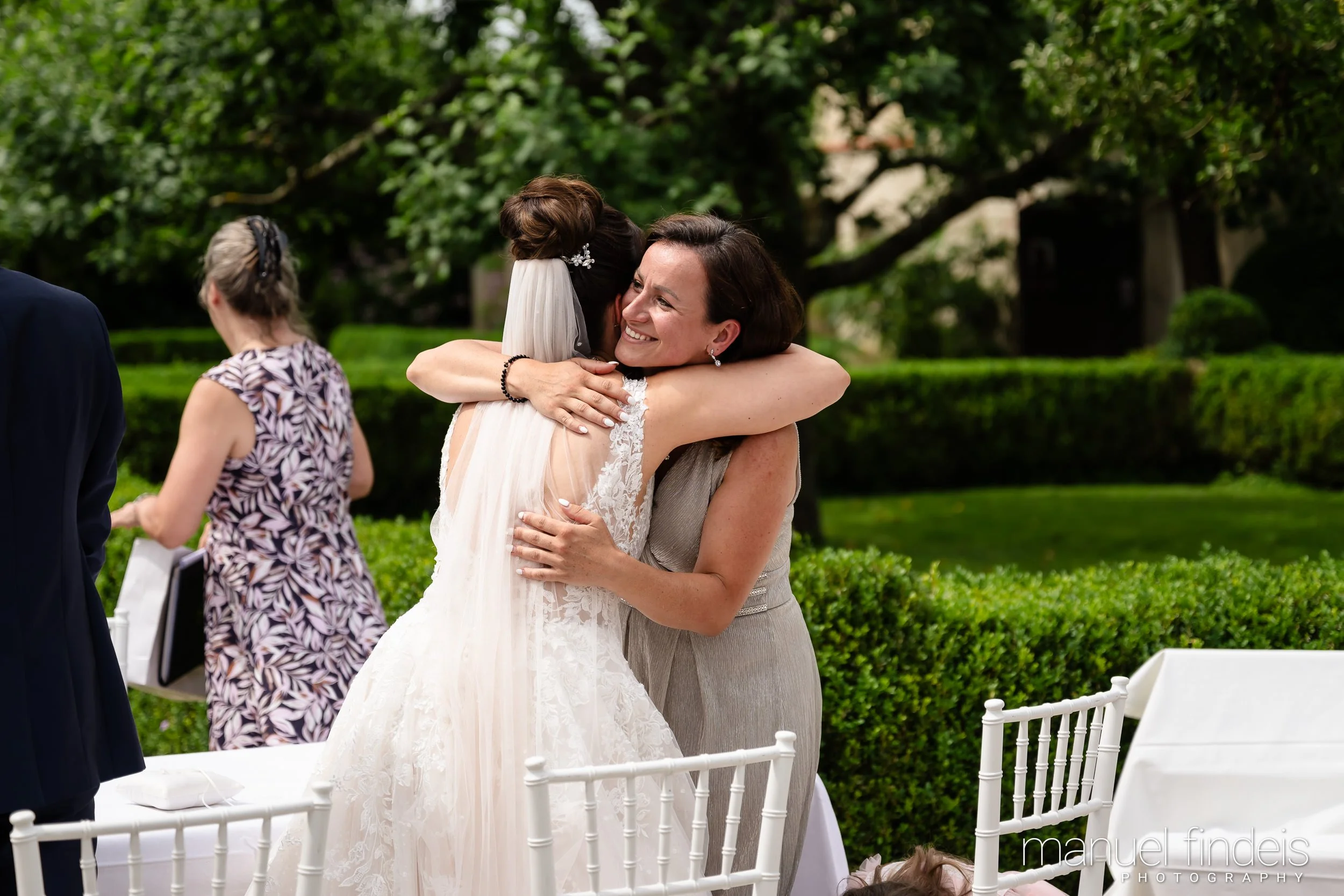 0255_Hochzeit-SuF_www.manuelfindeis.com.jpg