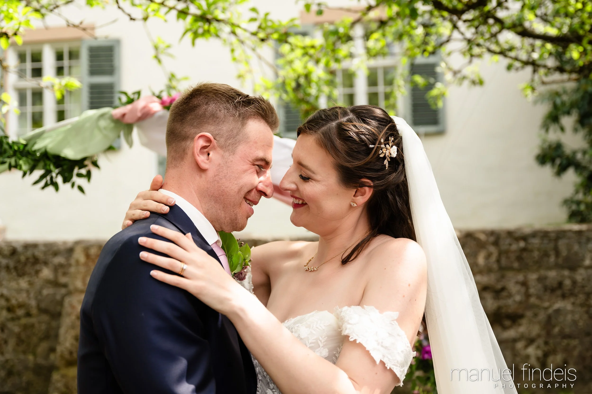 0240_Hochzeit_RuS_www.manuelfindeis.com.jpg