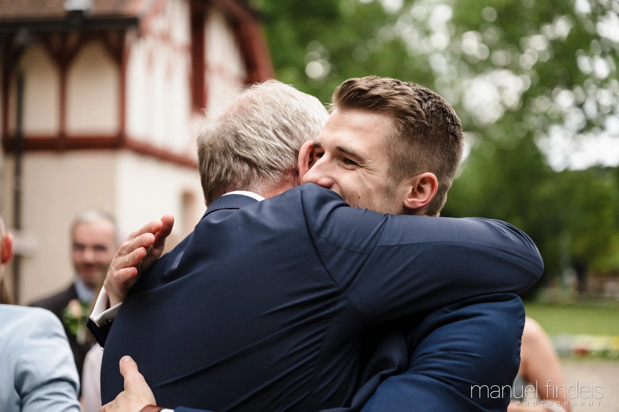 0364_Hochzeit-AuJ_www.manuelfindeis.com.jpg