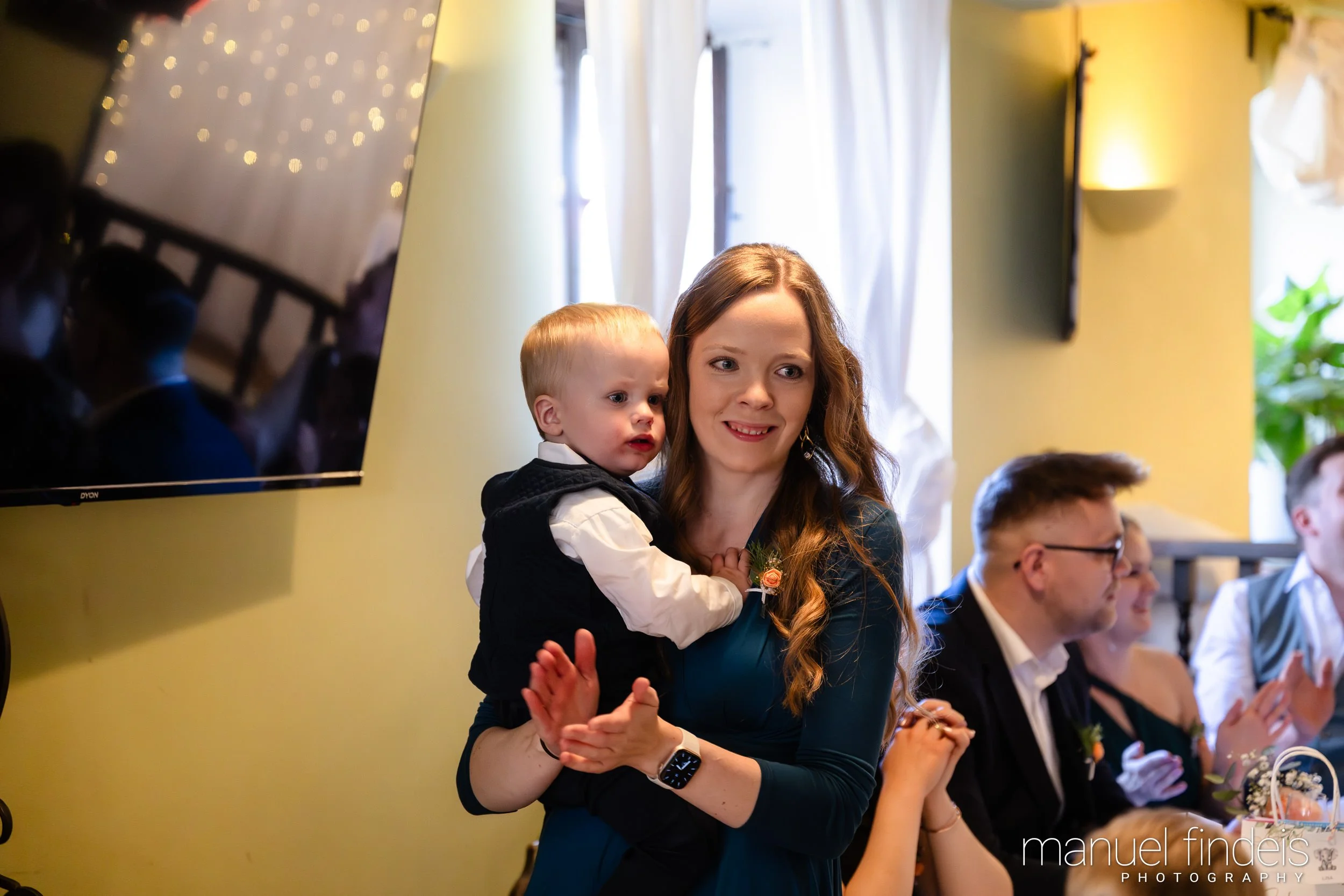 0692_Hochzeit_VuA_www.manuelfindeis.com.jpg