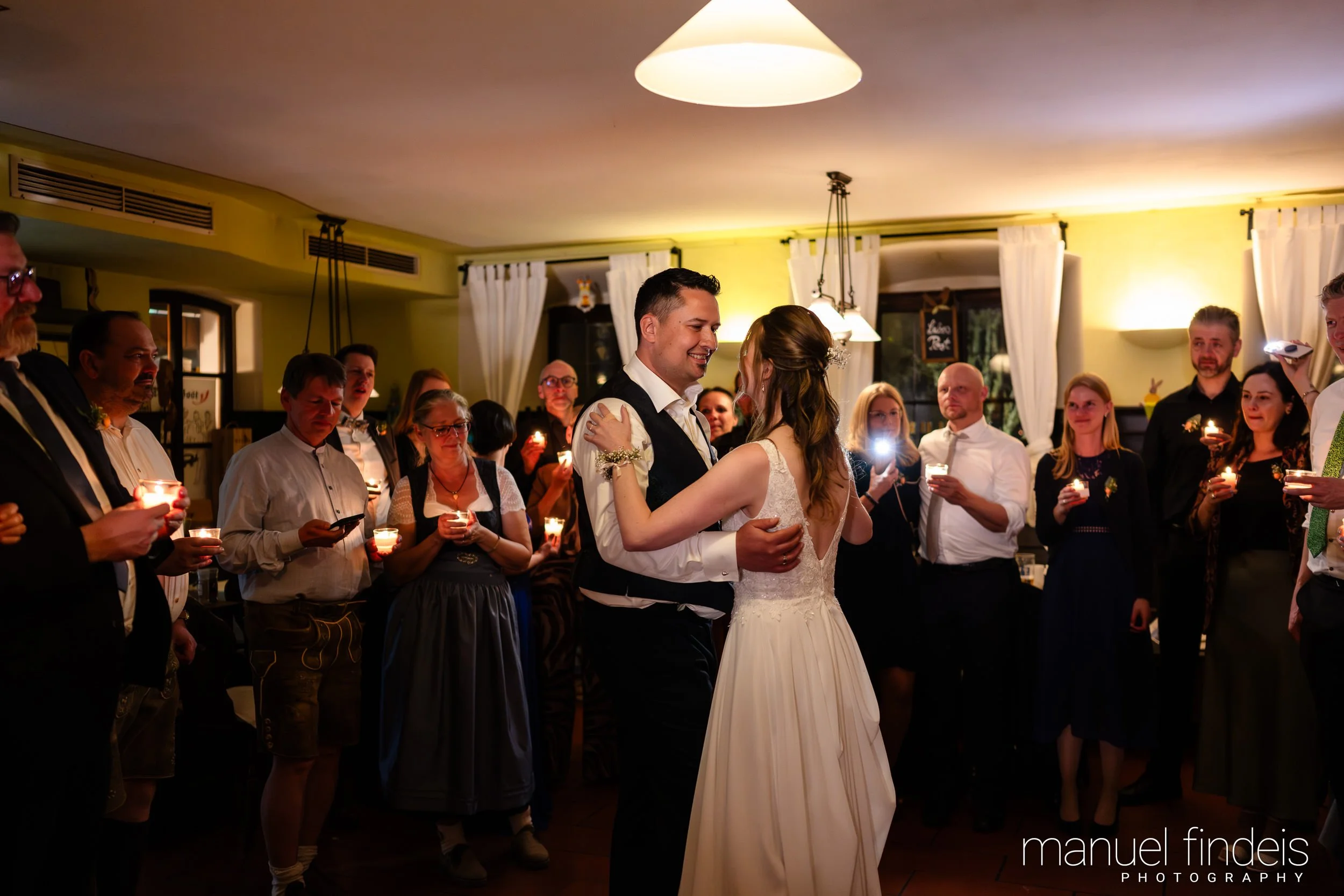 0919_Hochzeit_VuA_www.manuelfindeis.com.jpg