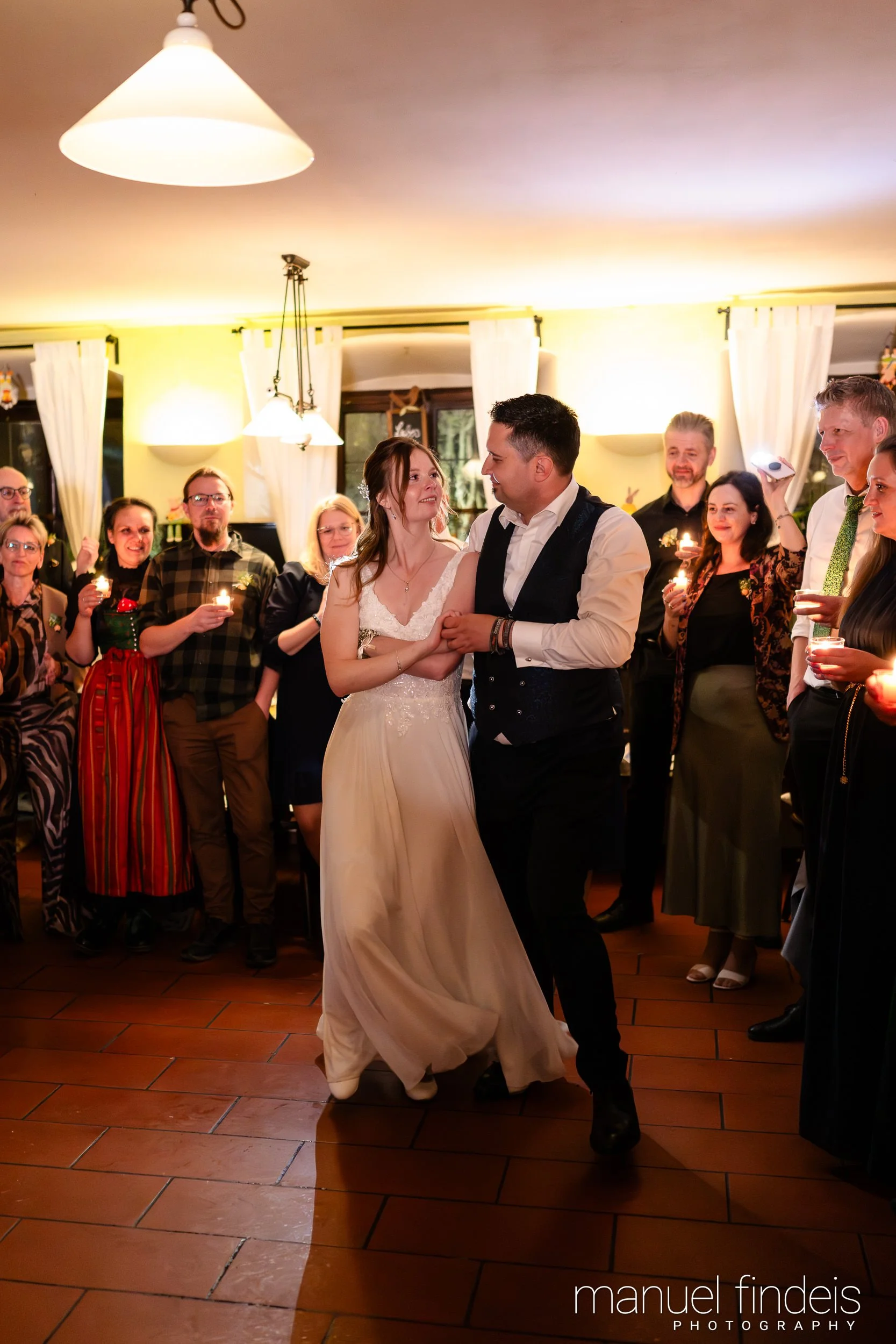 0960_Hochzeit_VuA_www.manuelfindeis.com.jpg