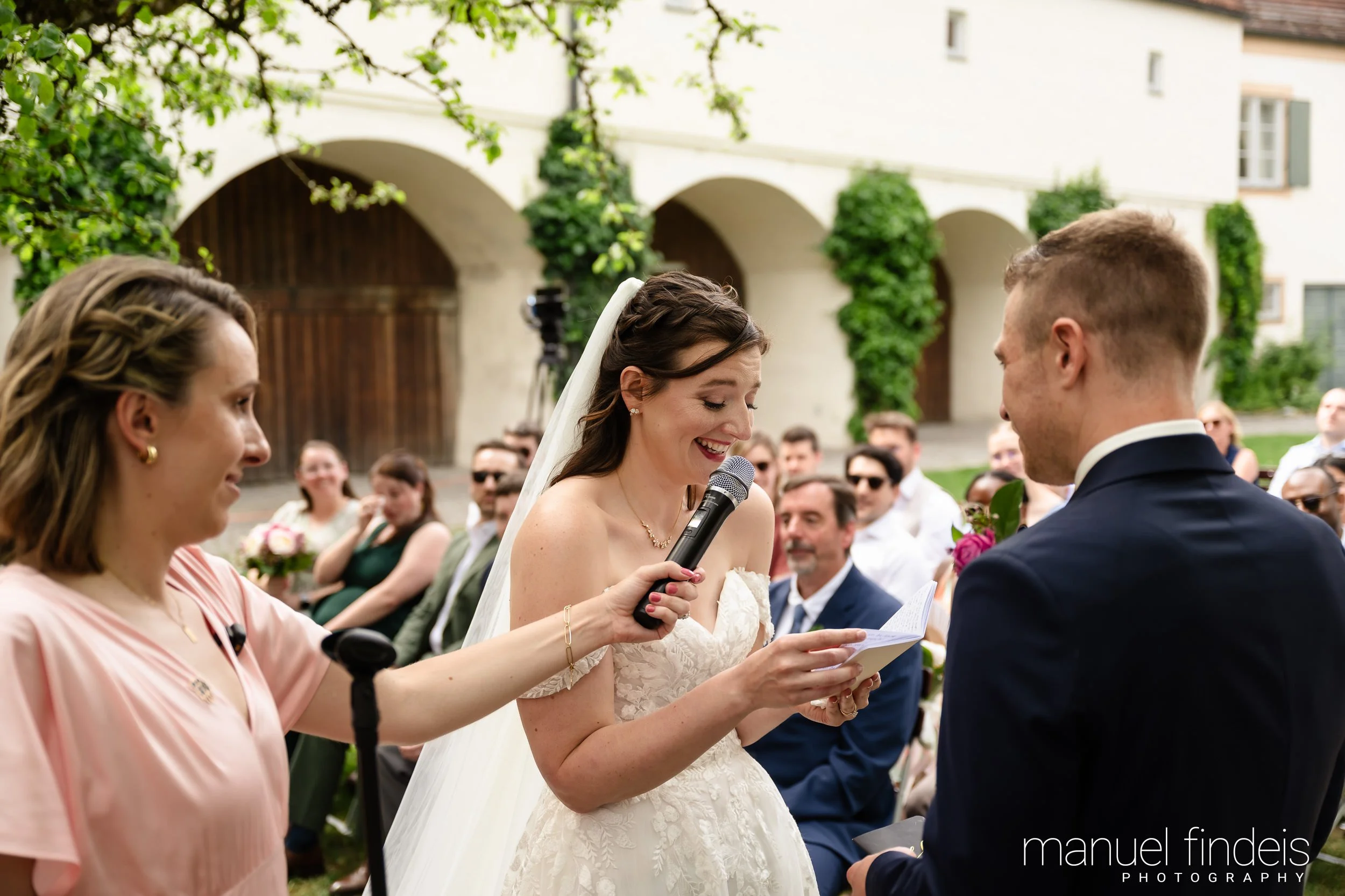 0193_Hochzeit_RuS_www.manuelfindeis.com.jpg