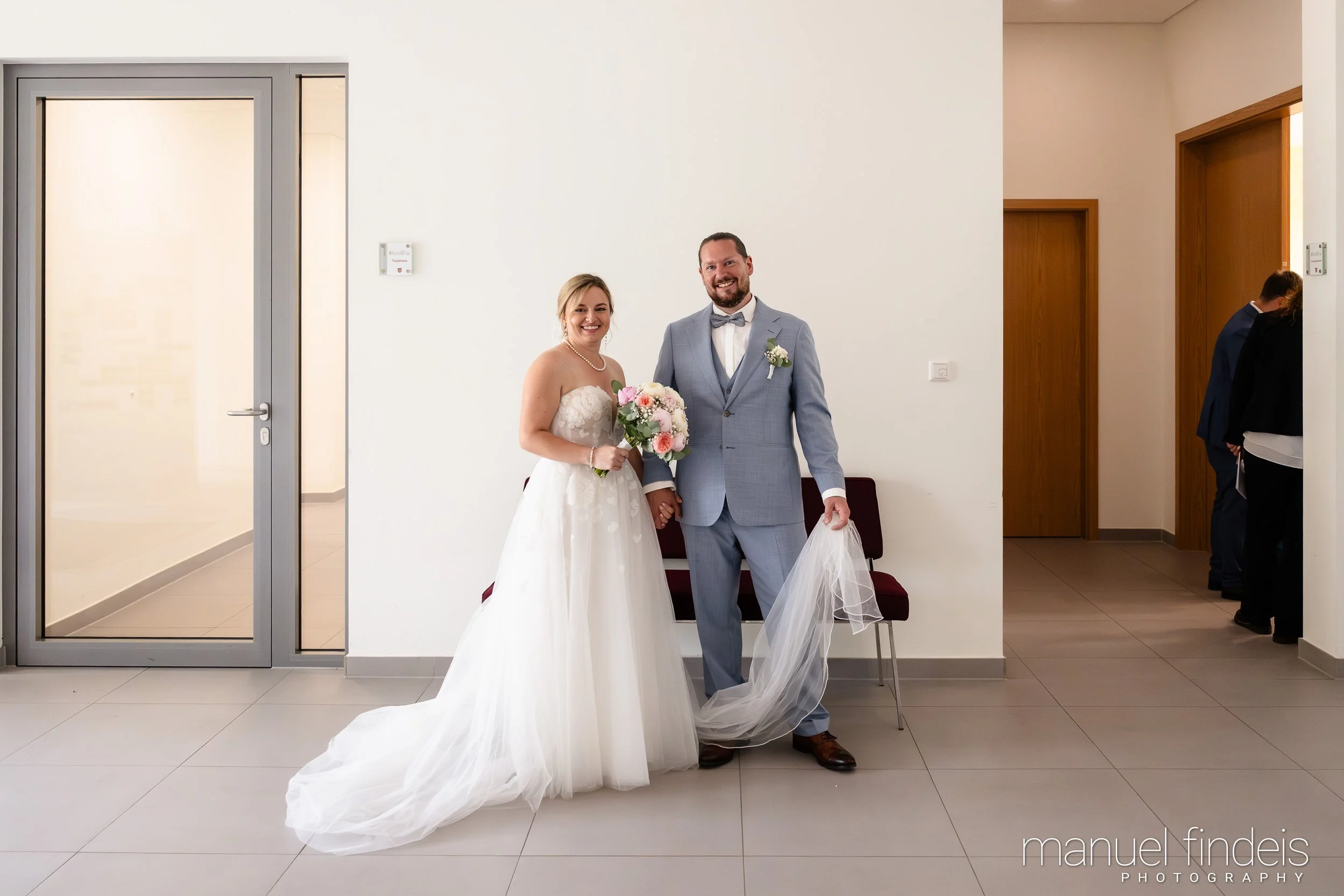 0179_Hochzeit_RundS_www.manuelfindeis.com.jpg