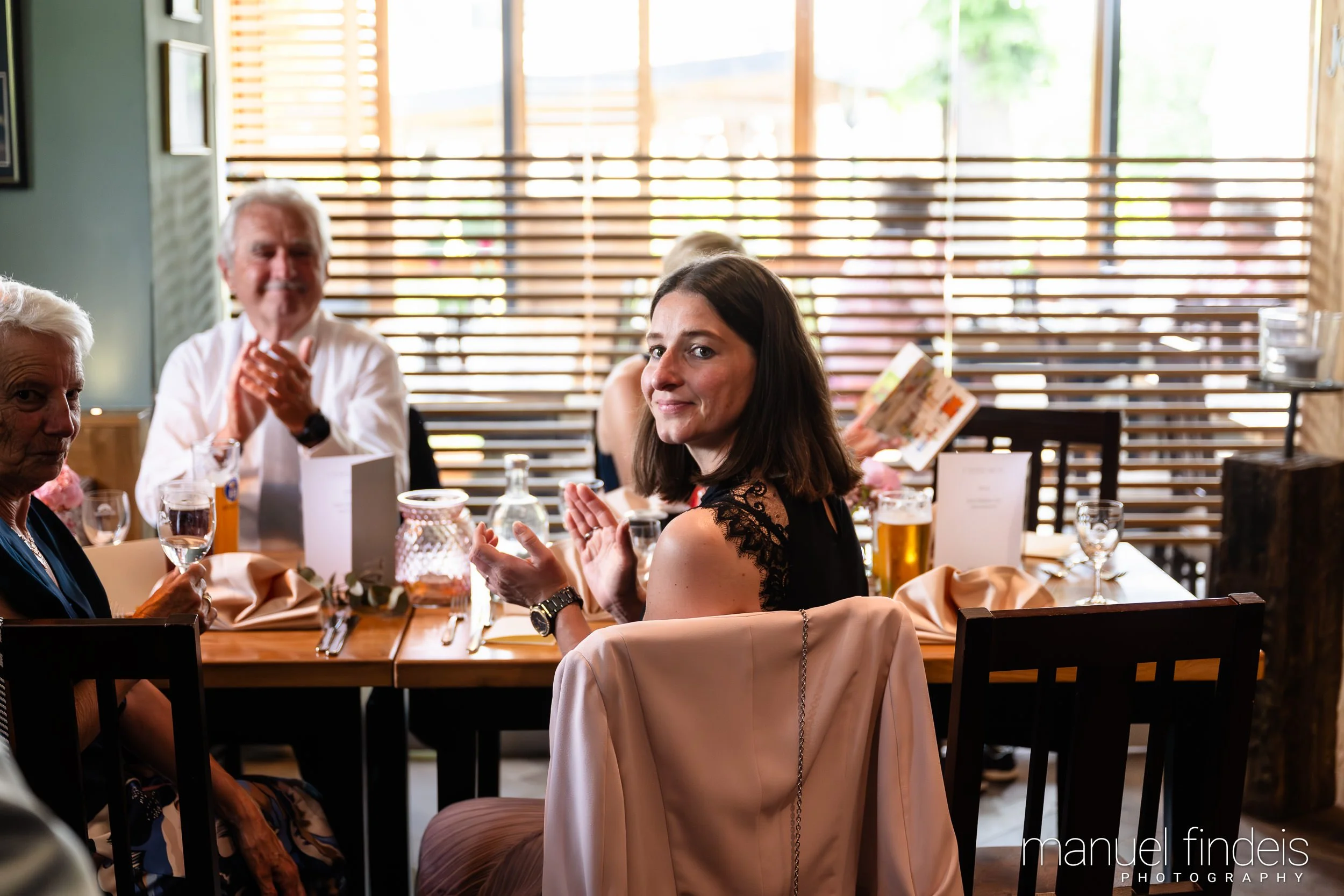 0534_Hochzeit_RundS_www.manuelfindeis.com.jpg