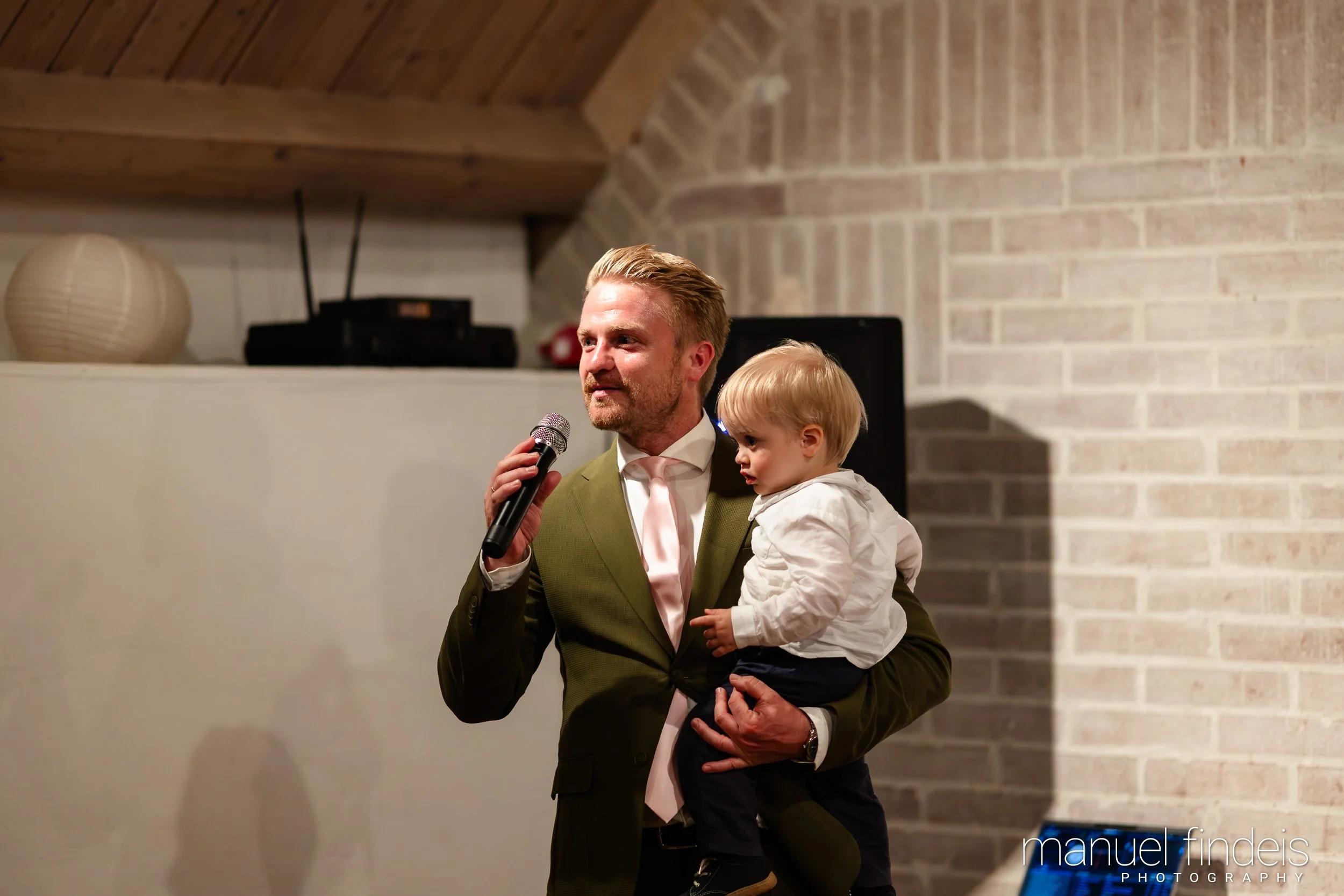 0976_Hochzeit_Rus_www.manuelfindeis.com.jpg