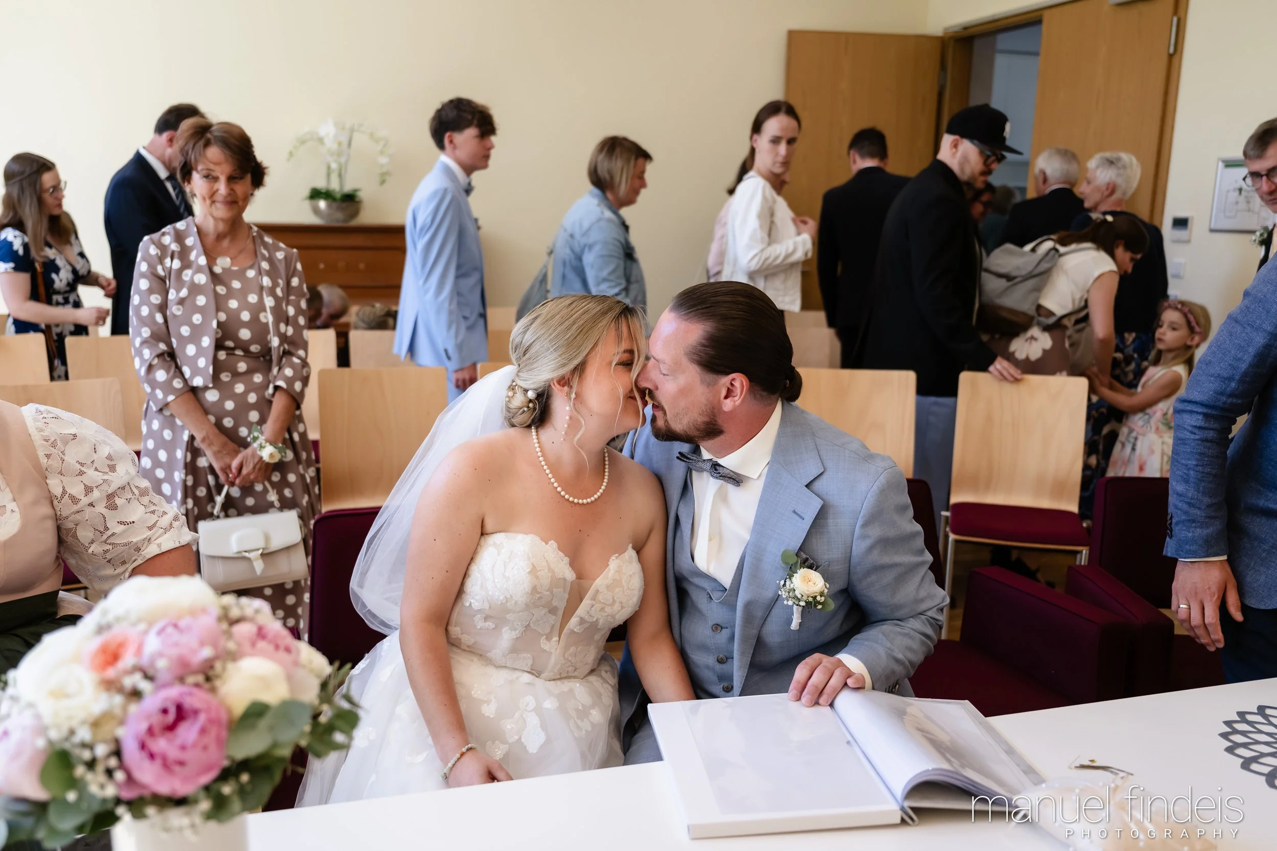 0314_Hochzeit_RundS_www.manuelfindeis.com.jpg