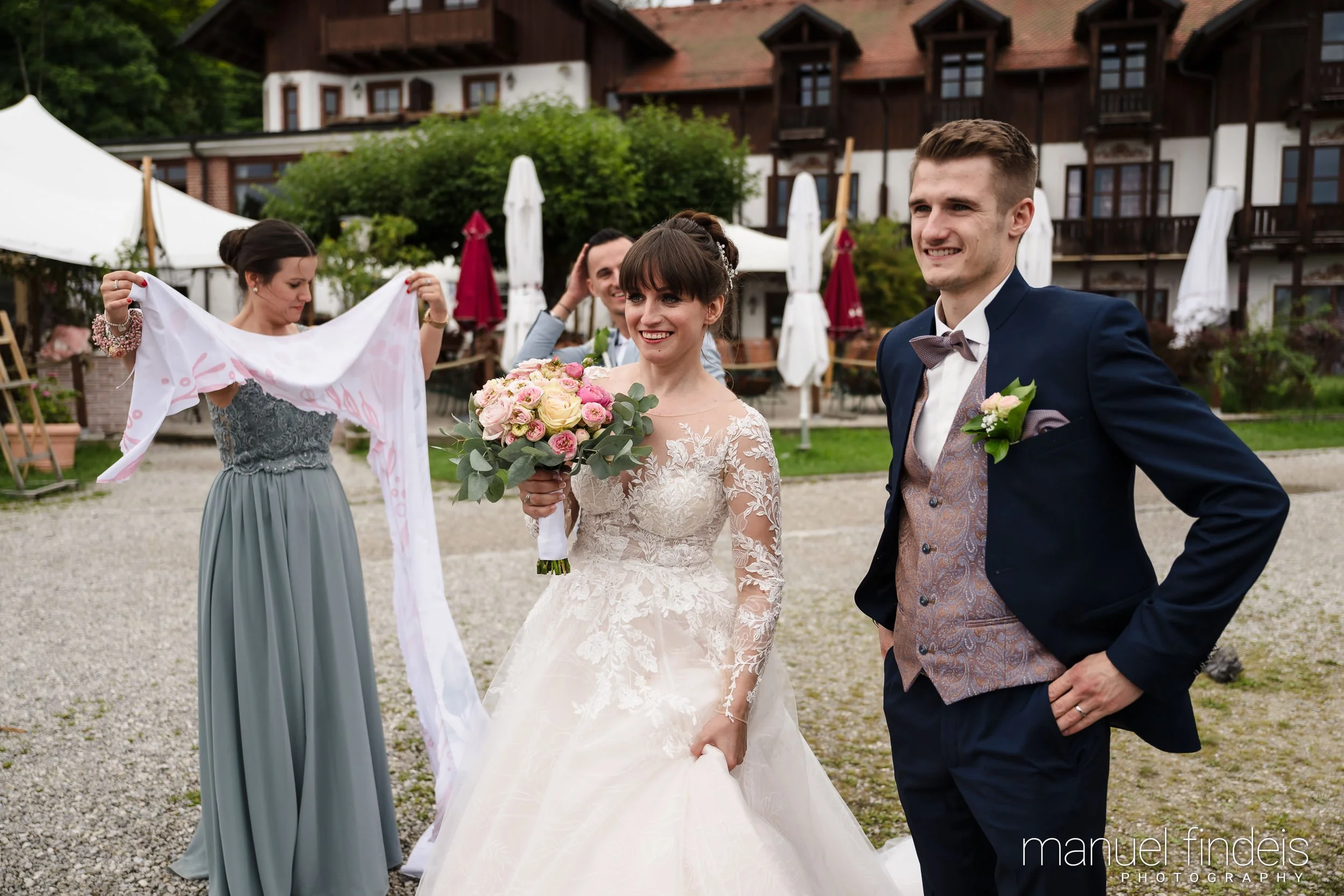 0609_Hochzeit-AuJ_www.manuelfindeis.com.jpg