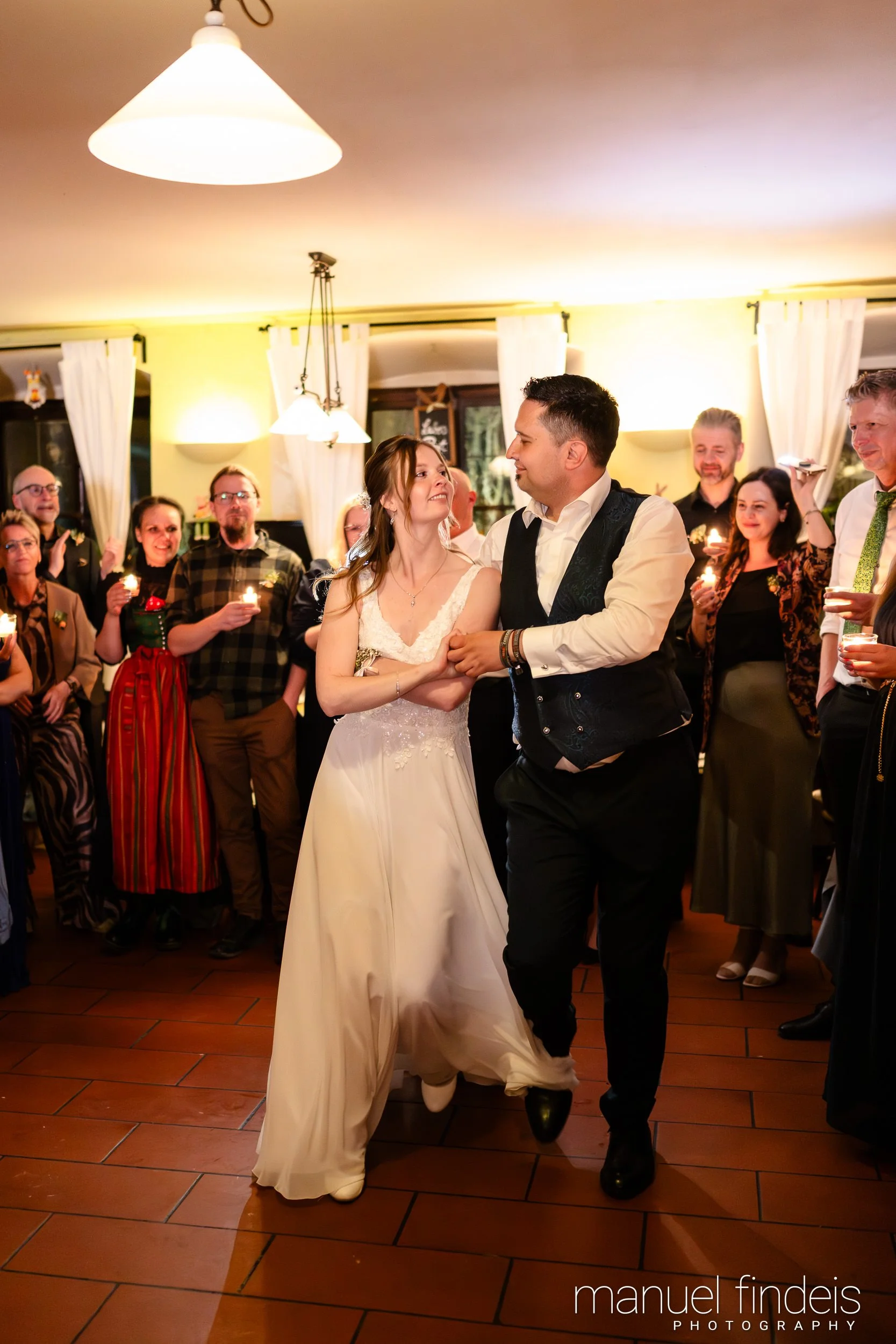 0962_Hochzeit_VuA_www.manuelfindeis.com.jpg