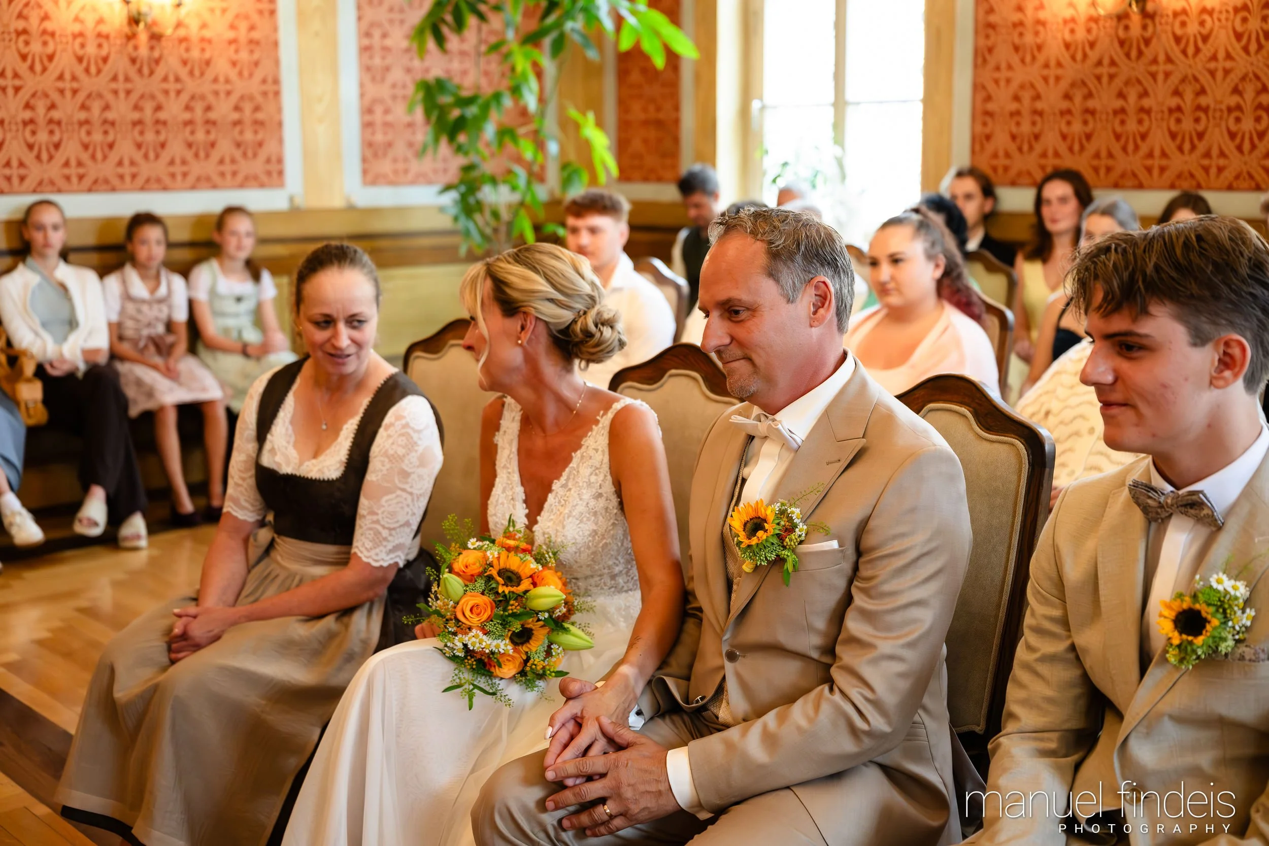0222_Hochzeit_CuR_www.manuelfindeis.com.jpg