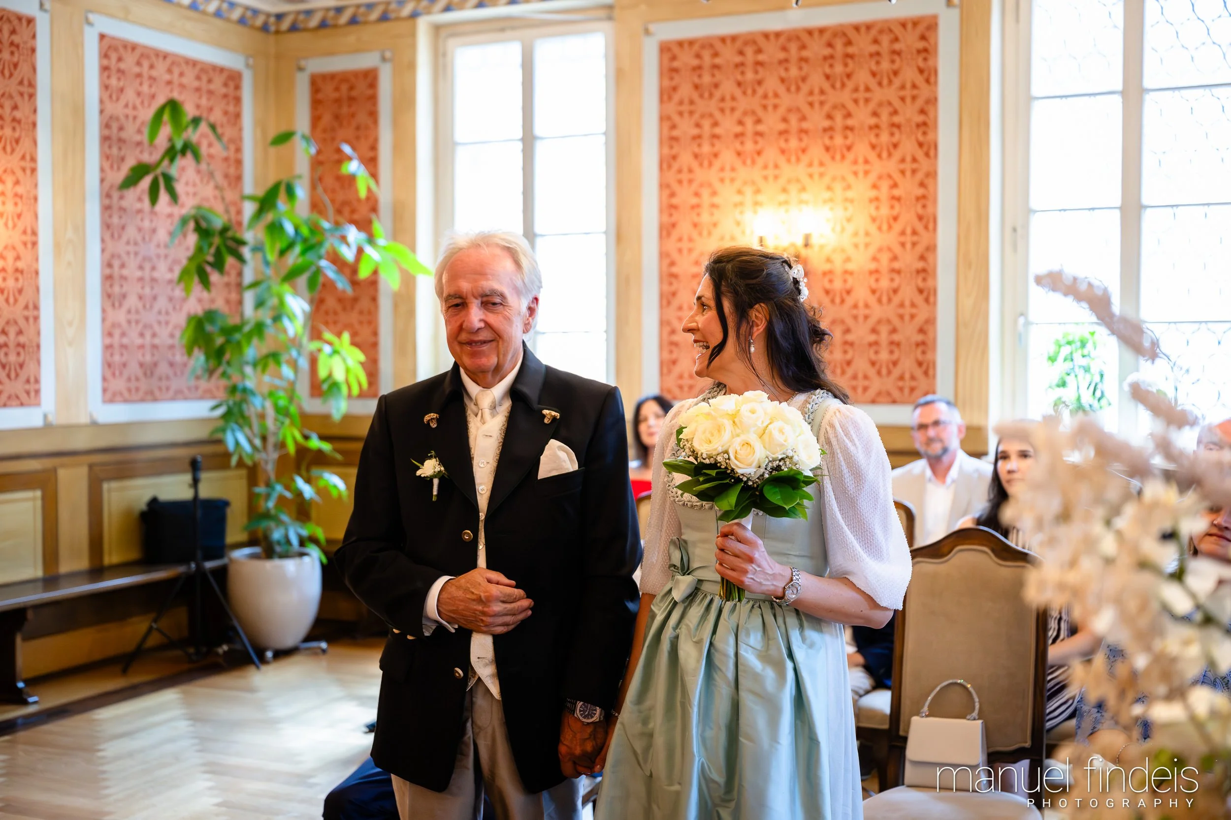 0100_Hochzeit_AuE_www.manuelfindeis.com.jpg