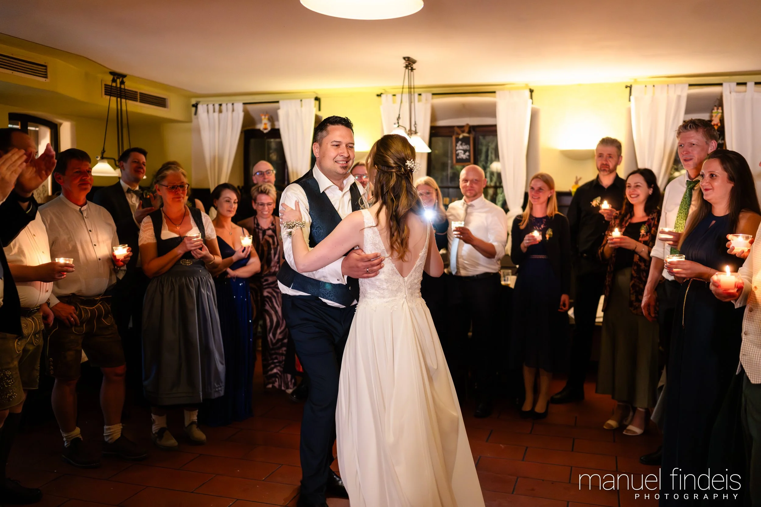 0979_Hochzeit_VuA_www.manuelfindeis.com.jpg