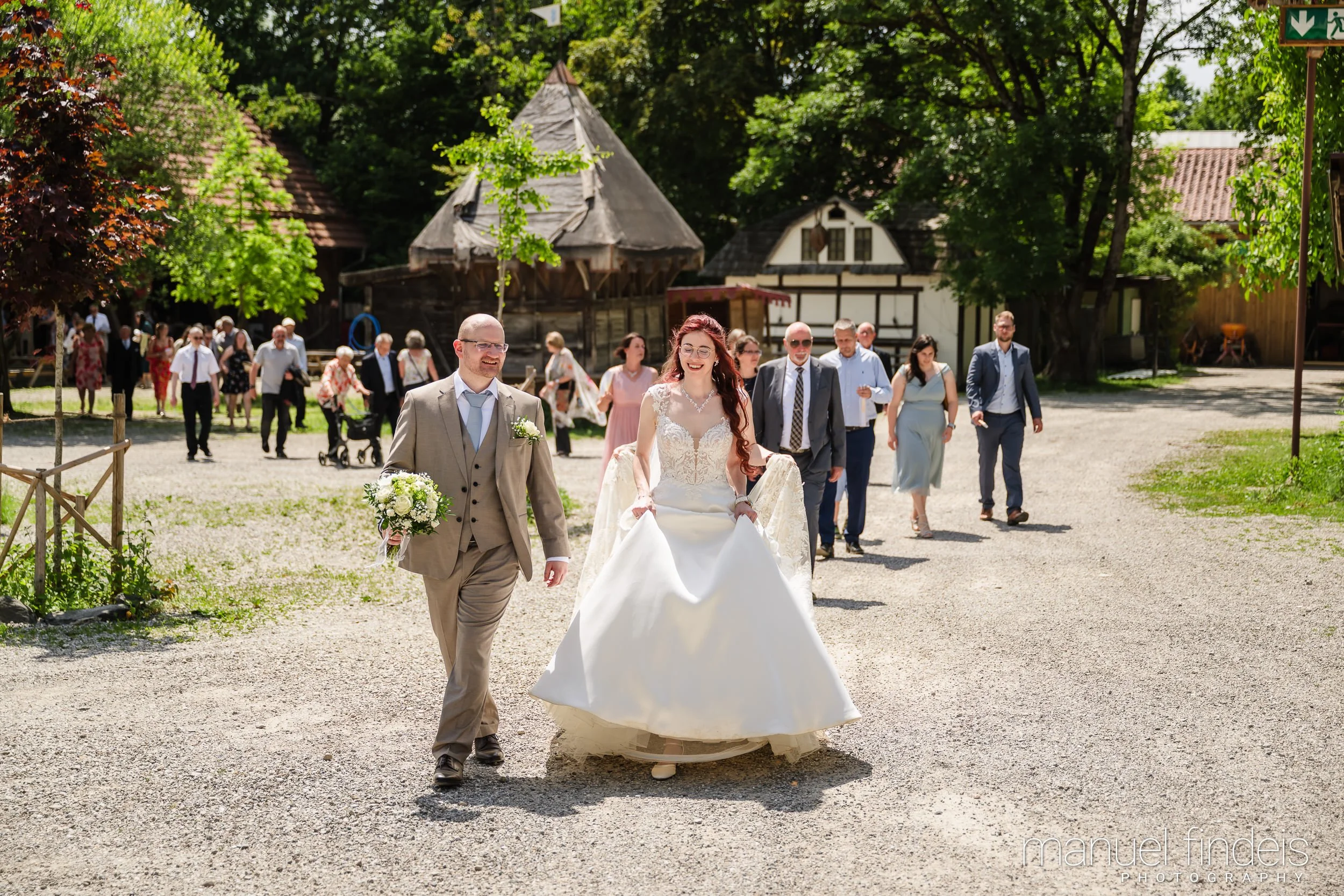 0350_Hochzeit-LUM_www.manuelfindeis.com.jpg
