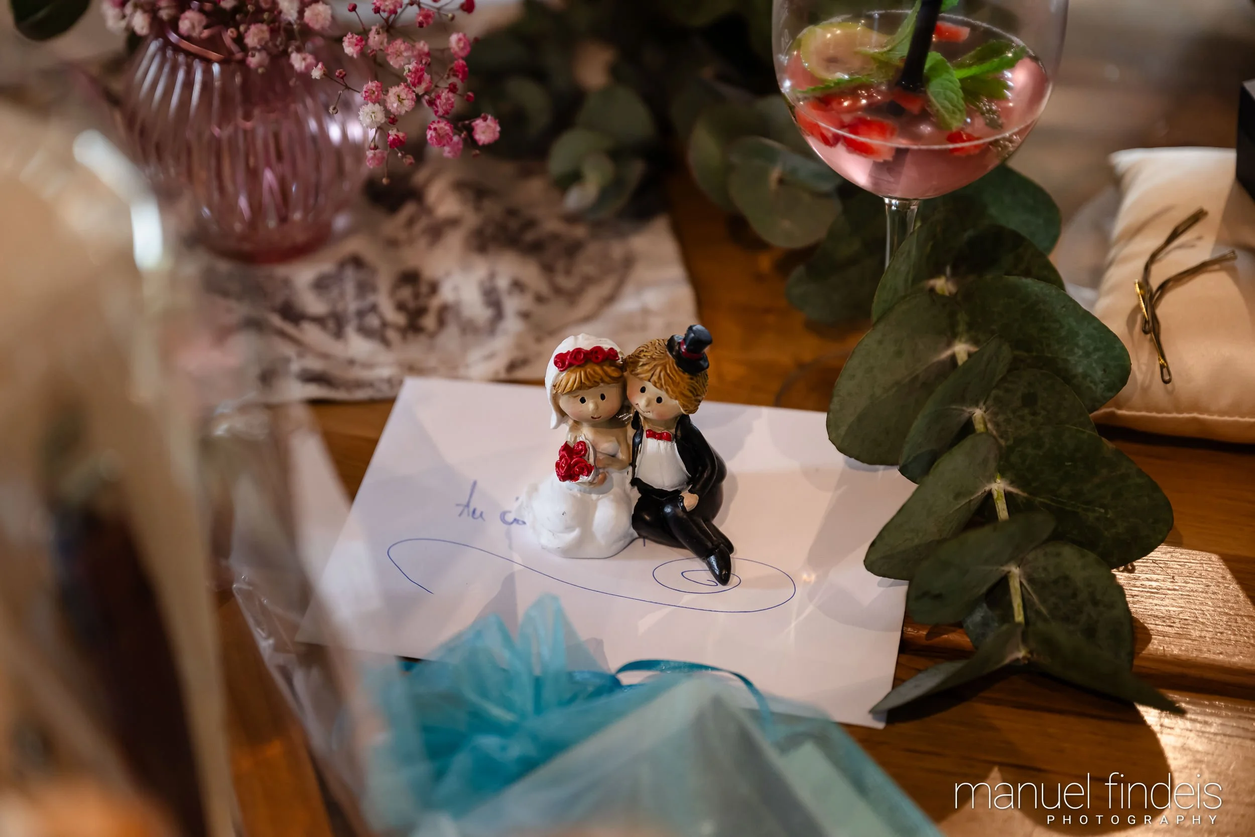 0570_Hochzeit_RundS_www.manuelfindeis.com.jpg